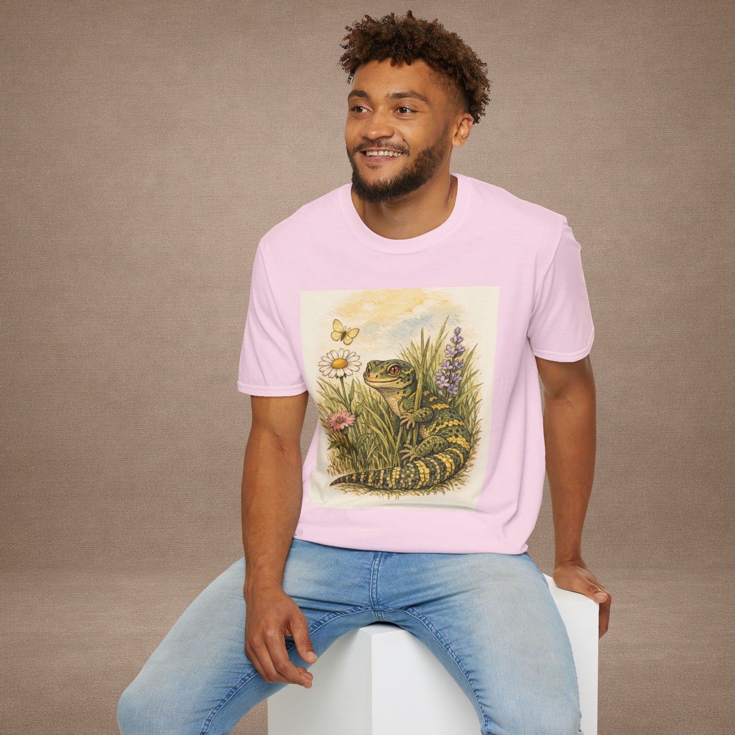 Field of Wildflowers cottagecore gecko t-shirt · Garden Gecko · Gold Gecko Co.