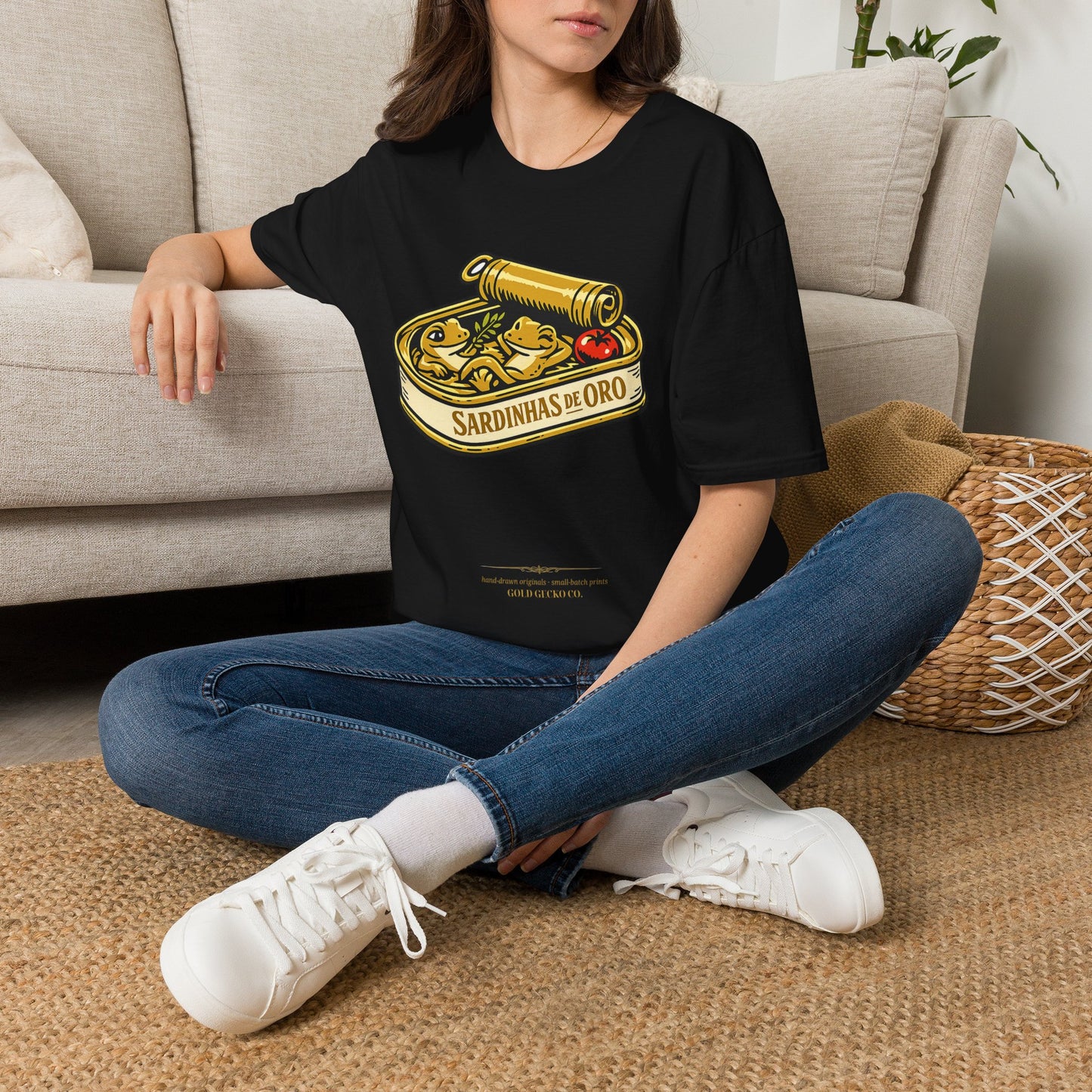 Sardinhas de Ouro Portuguese fish market graphic t-shirt — Gold Gecko Co.