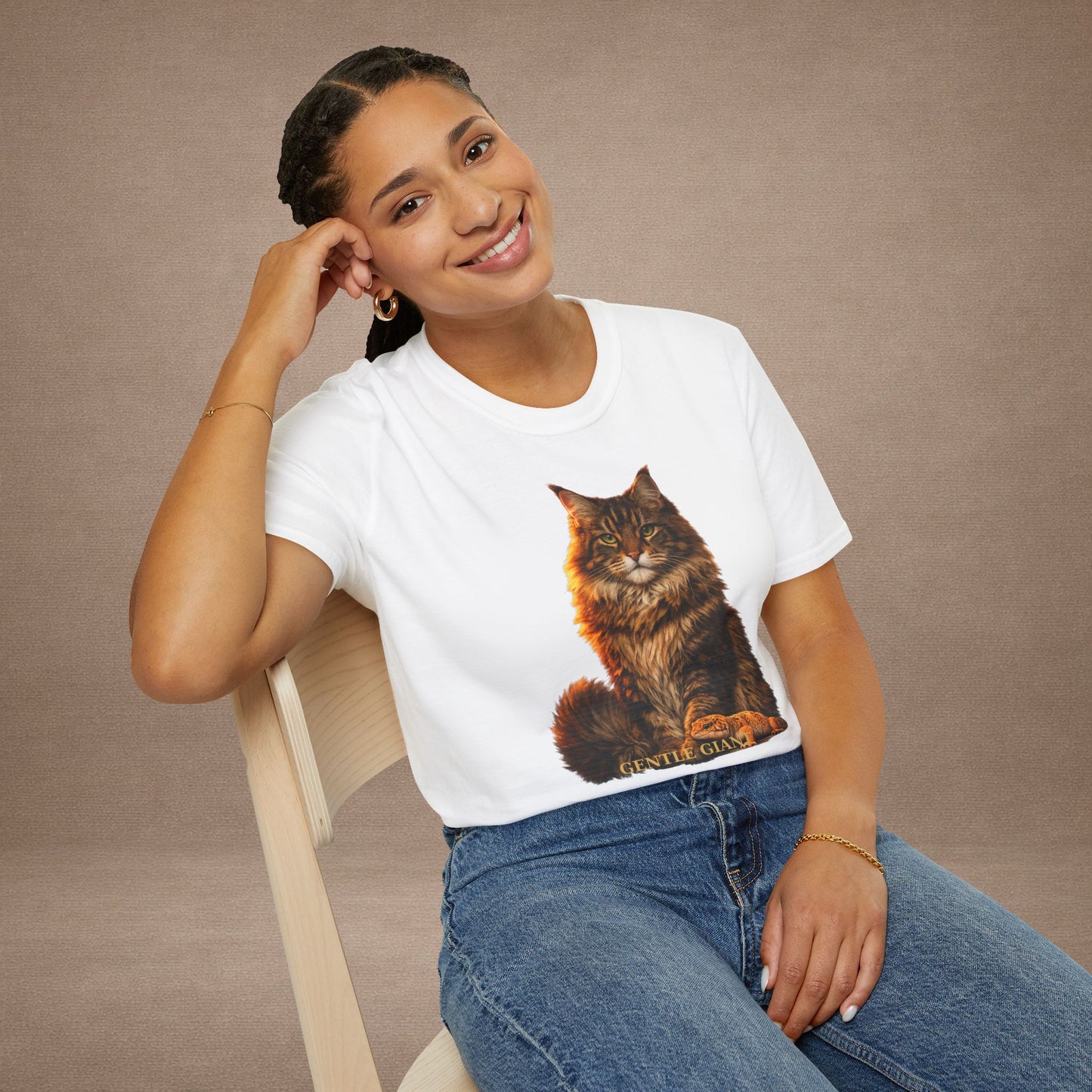 Maine Coon — Gentle Giant — photoreal cat breed portraits paired with tiny gecko compani. Gold Gecko Co. Cats & Geckos collection.