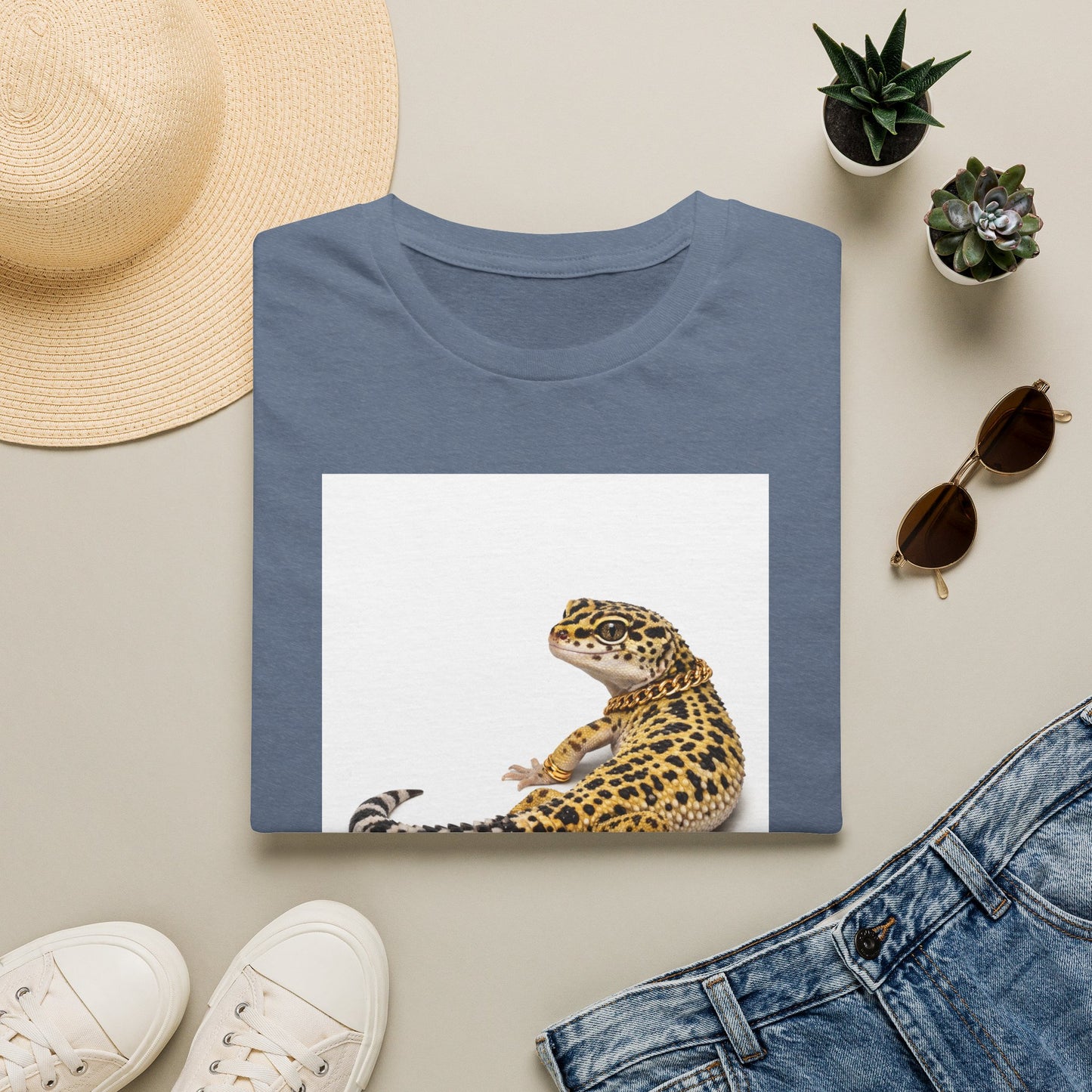 Gold Gecko Co.™ | Side Eye | Leopard Gecko | Comfort Colors 6500
