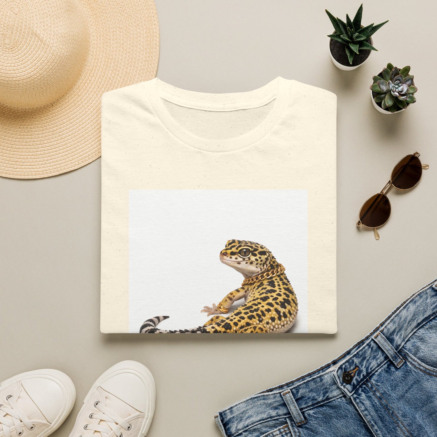 Gold Gecko Co.™ | Side Eye | Leopard Gecko | Comfort Colors 6500