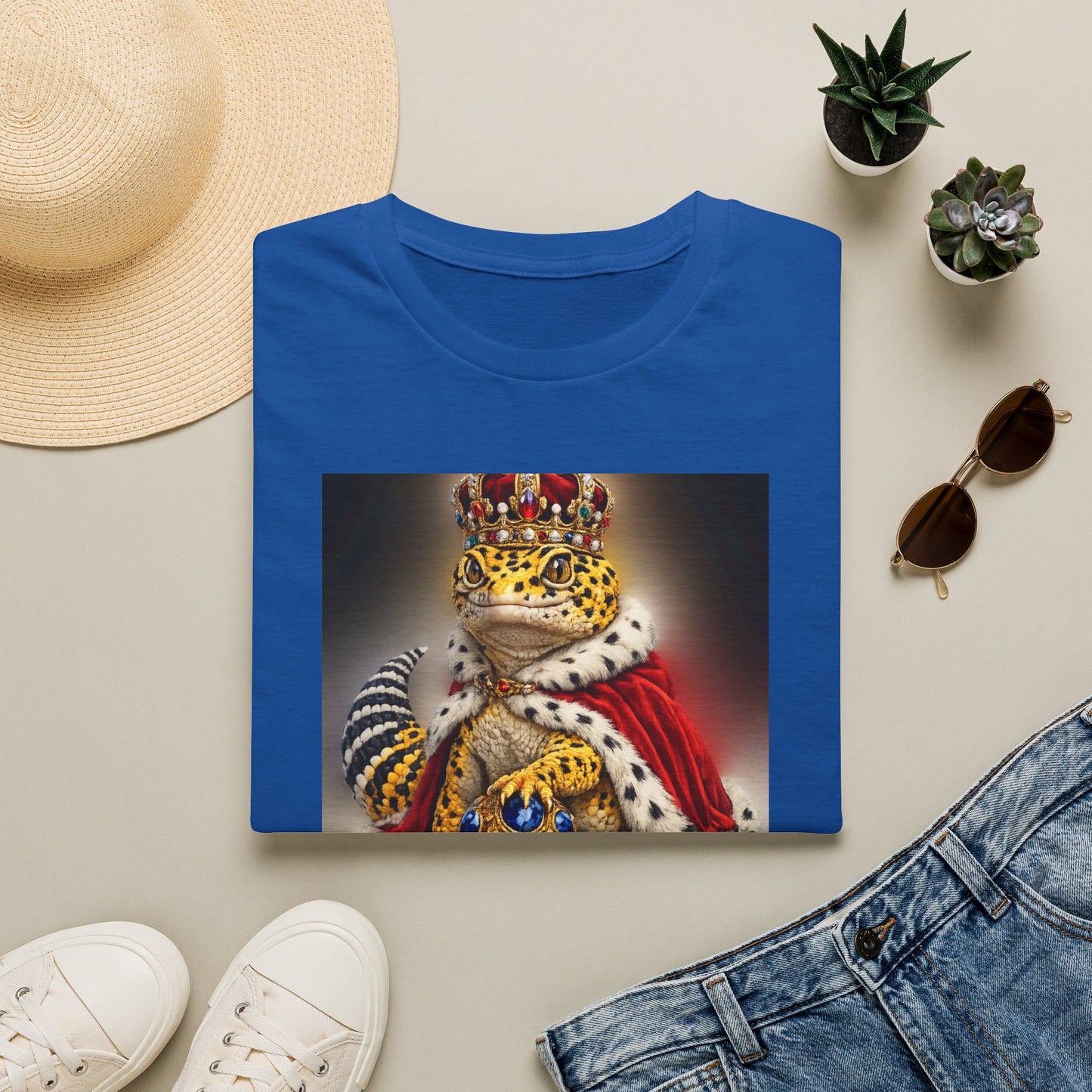 Gold Gecko Co.™ | The Crown Fits | Leopard Gecko | Comfort Colors 6500