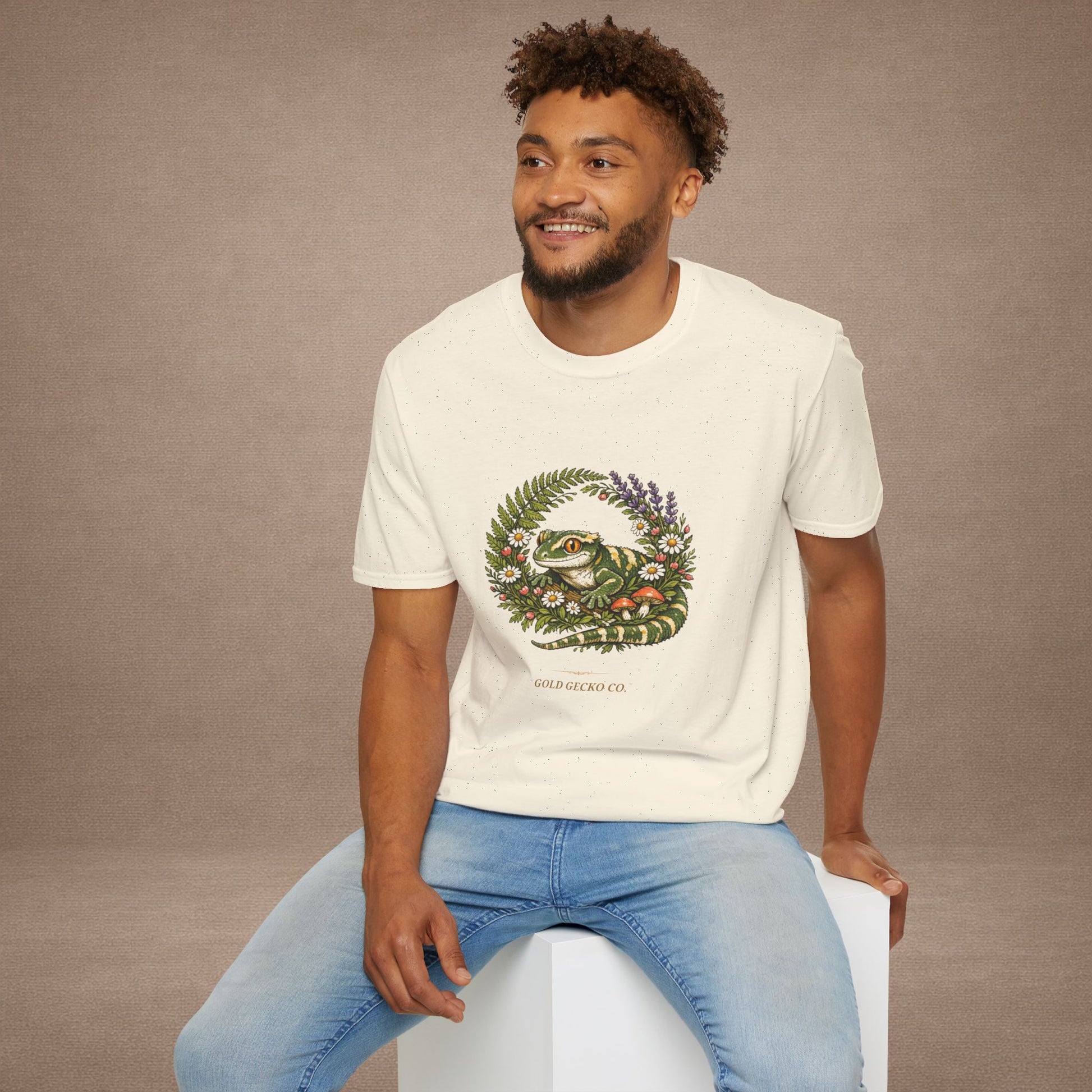 Garden Gecko leopard gecko t-shirt with botanical ferns, mushrooms, and daisies — Gold Gecko Co. cottagecore collection
