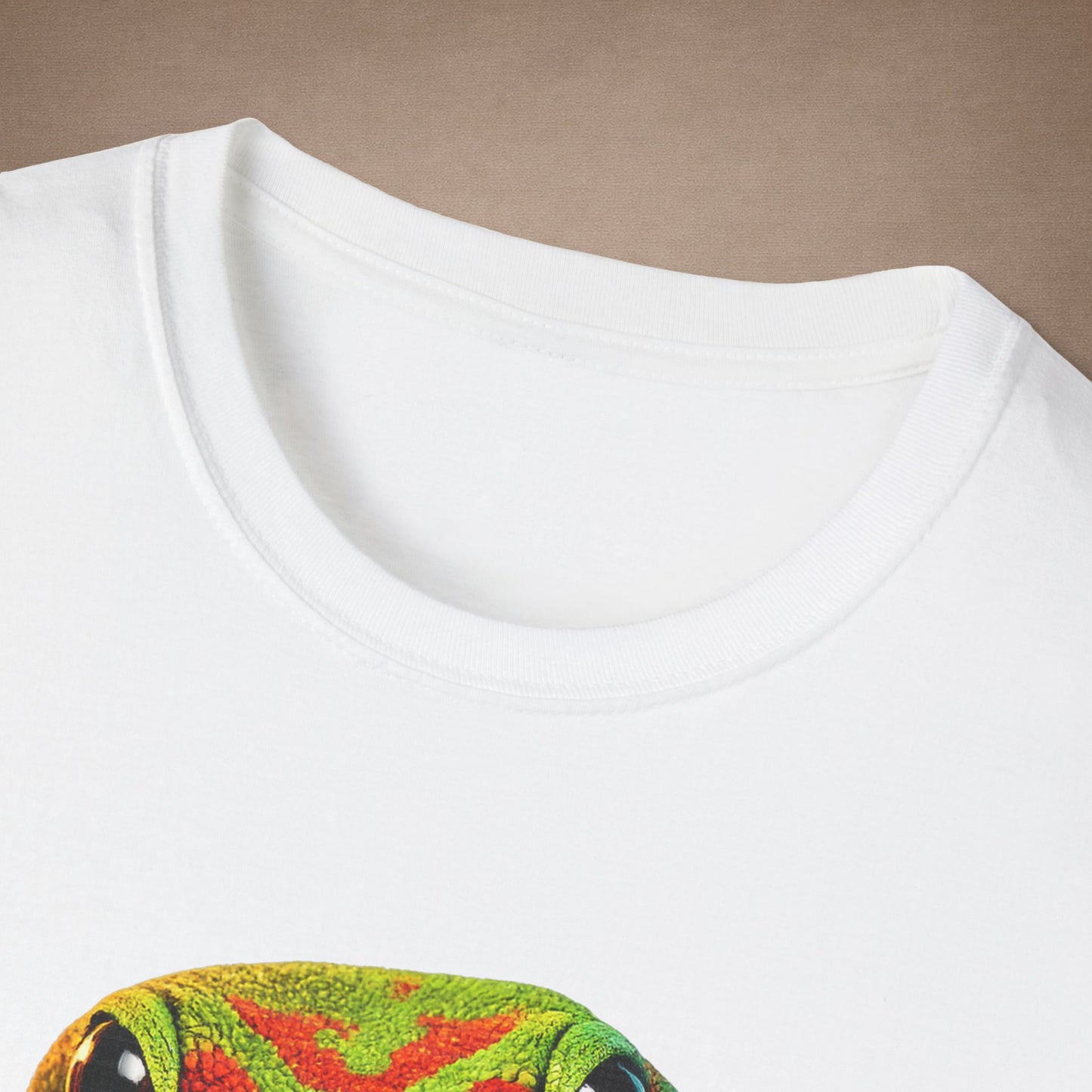 Day Gecko — Emerald Royalty — photoreal reptile portraits — the ultimate herp appreciation. Gold Gecko Co. Reptile Roll Call collection.