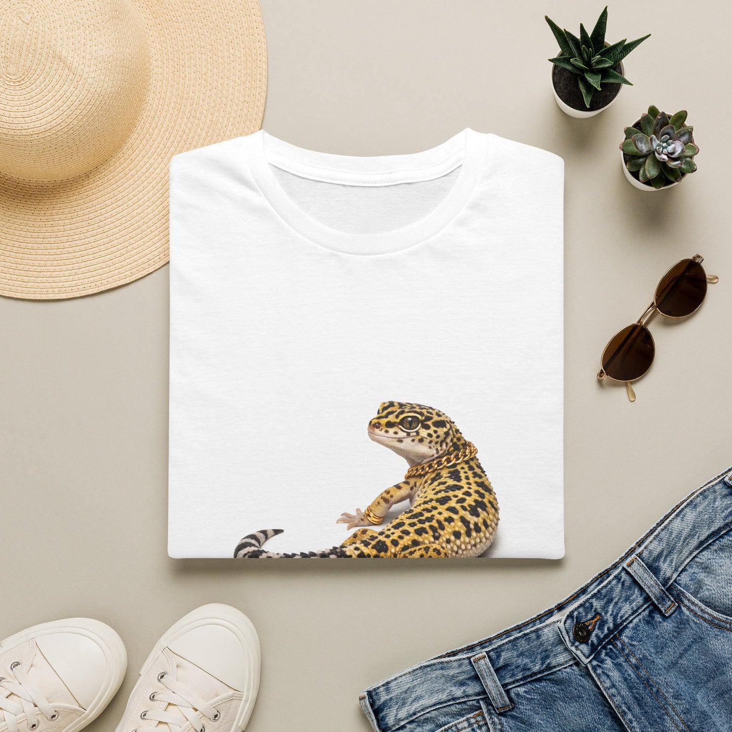 Gold Gecko Co.™ | Side Eye | Leopard Gecko | Comfort Colors 6500
