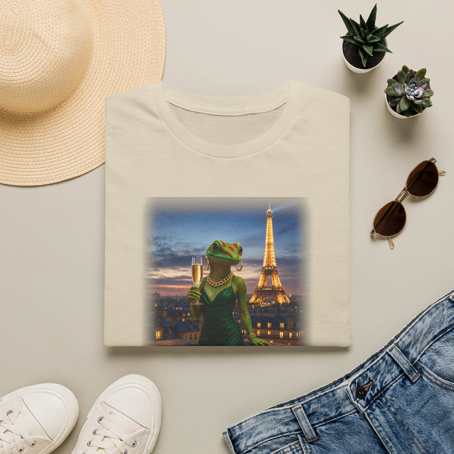 Gold Gecko Co.™ | Paris | Day Gecko | Comfort Colors 6500