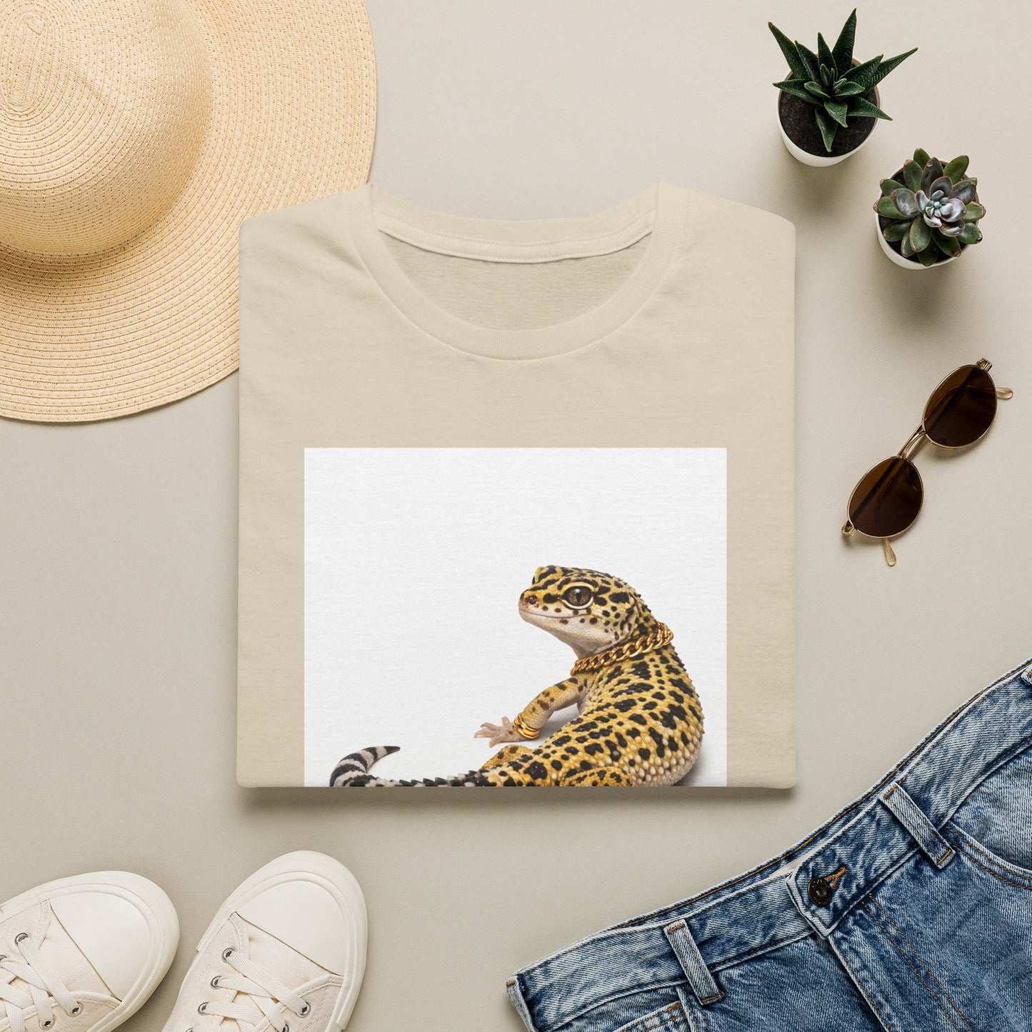 Gold Gecko Co.™ | Side Eye | Leopard Gecko | Comfort Colors 6500