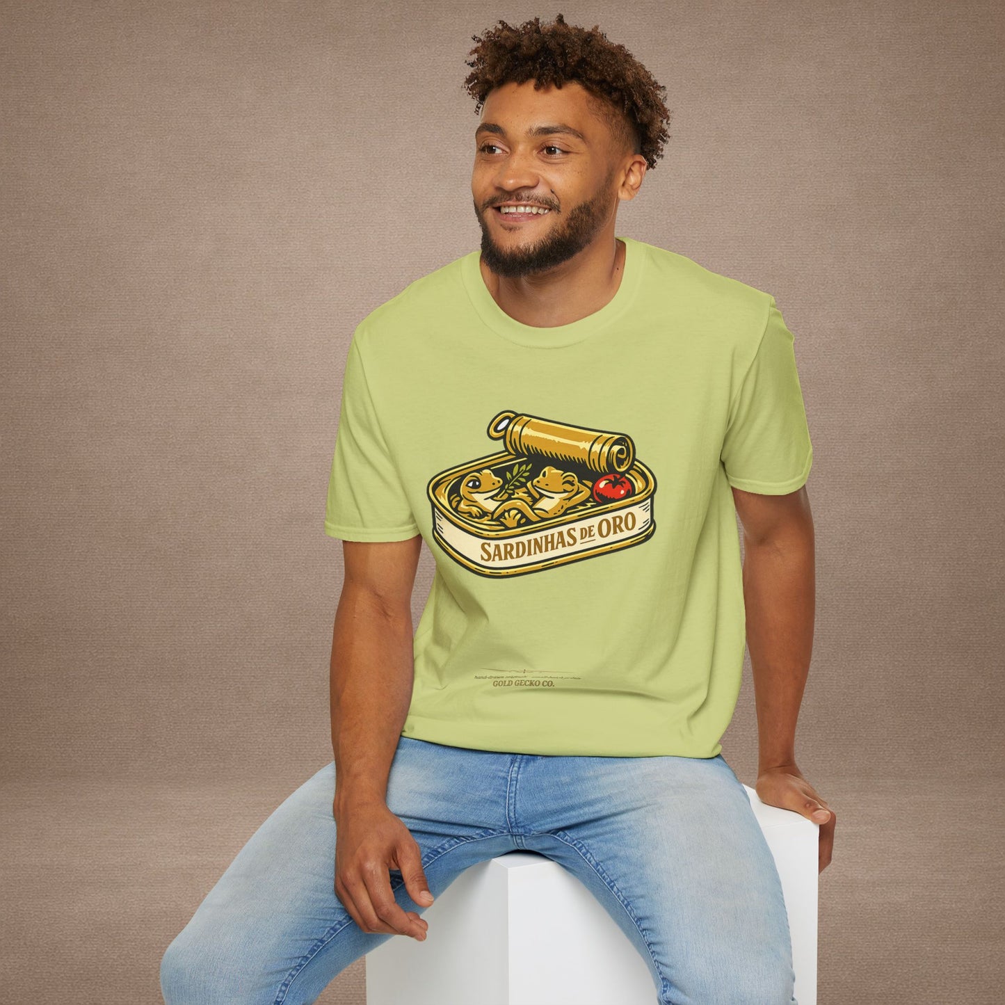 Sardinhas de Ouro Portuguese fish market graphic t-shirt — Gold Gecko Co.