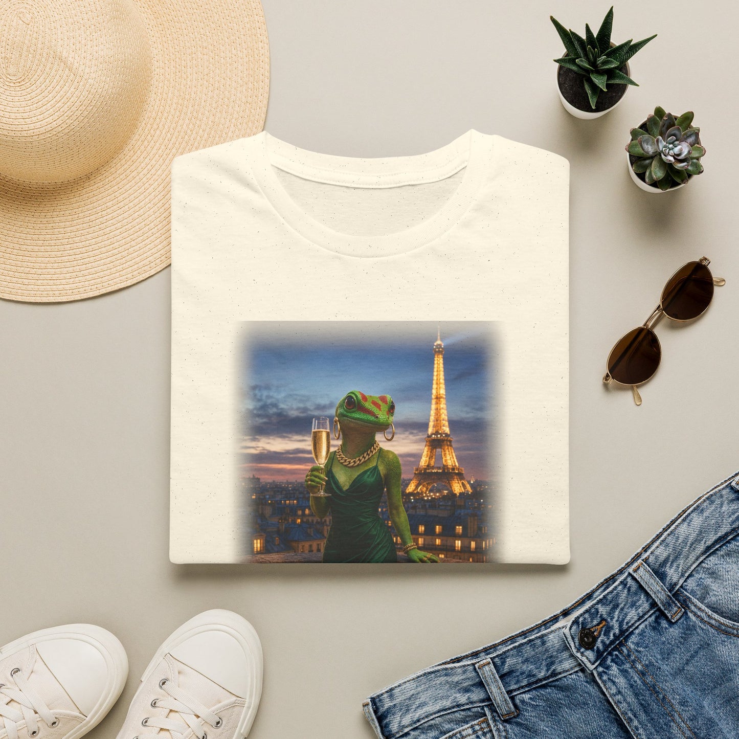 Gold Gecko Co.™ | Paris | Day Gecko | Comfort Colors 6500