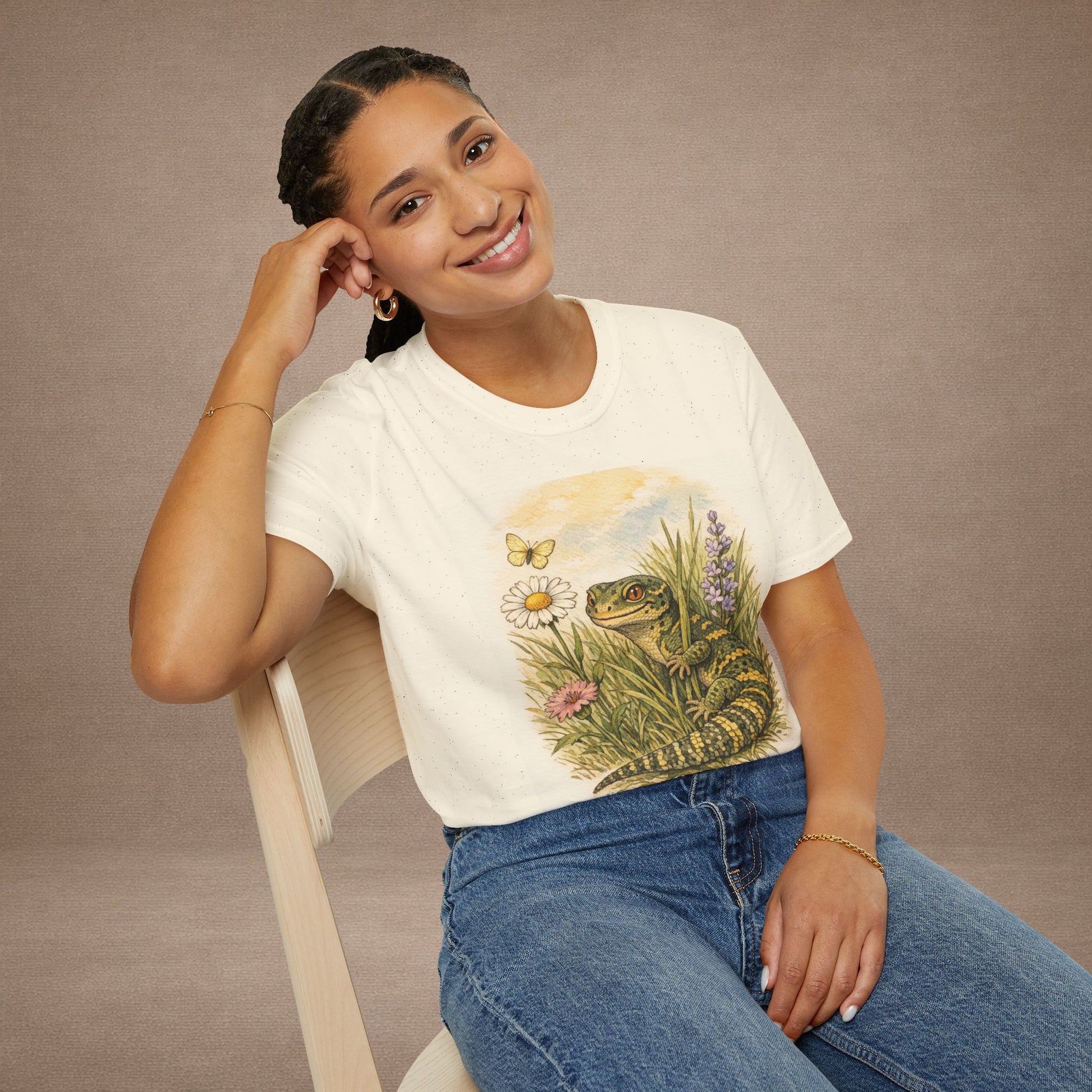 Field of Wildflowers cottagecore gecko t-shirt · Garden Gecko · Gold Gecko Co.