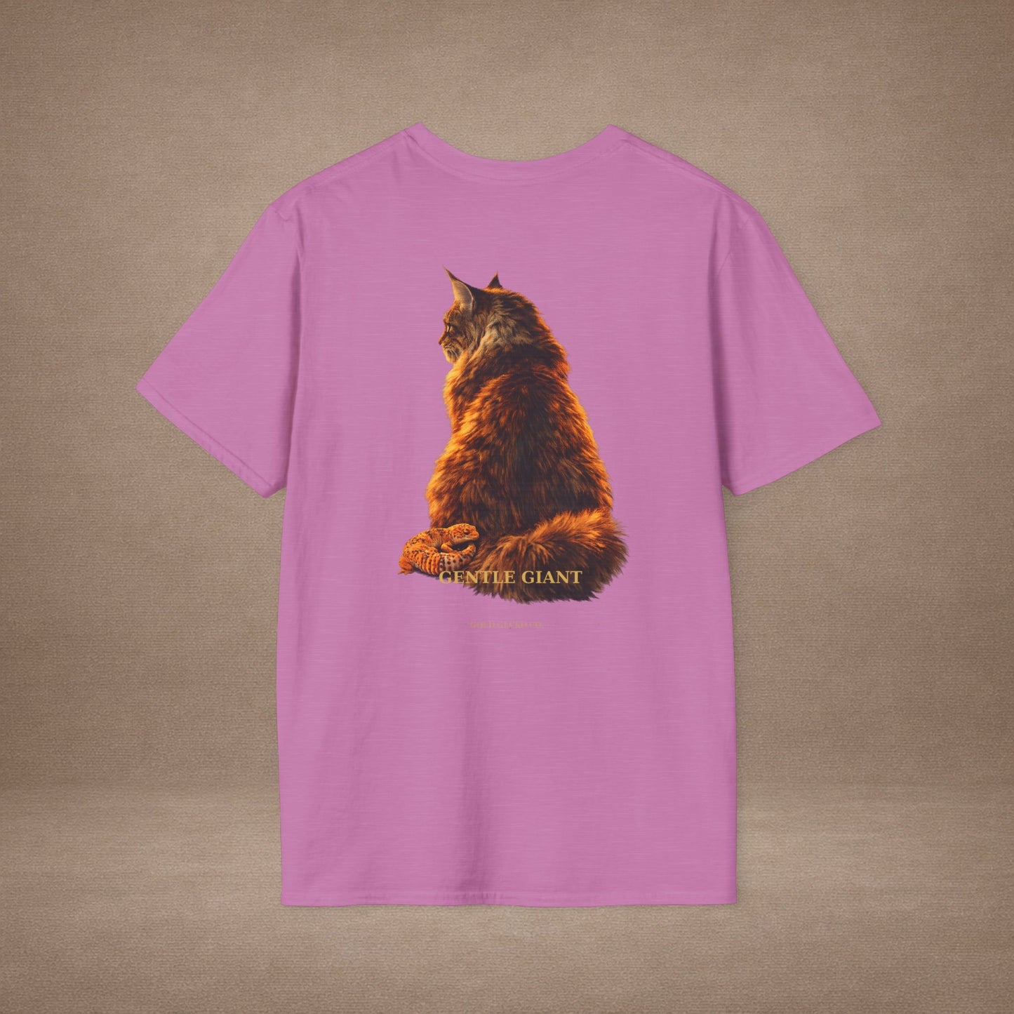 Maine Coon — Gentle Giant — photoreal cat breed portraits paired with tiny gecko compani. Gold Gecko Co. Cats & Geckos collection.