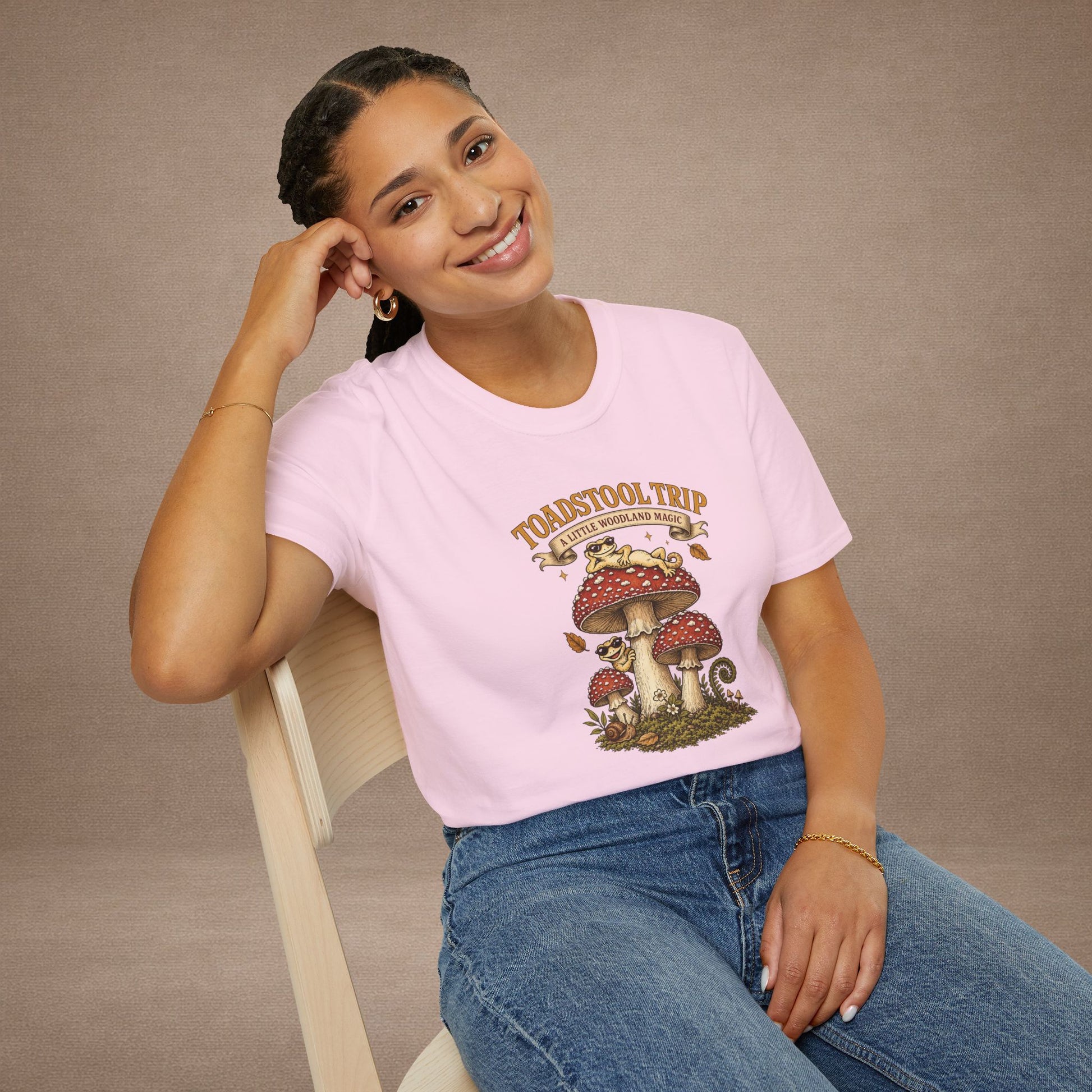 Toadstool Trip cottagecore mushroom & gecko t-shirt — Gold Gecko Co.