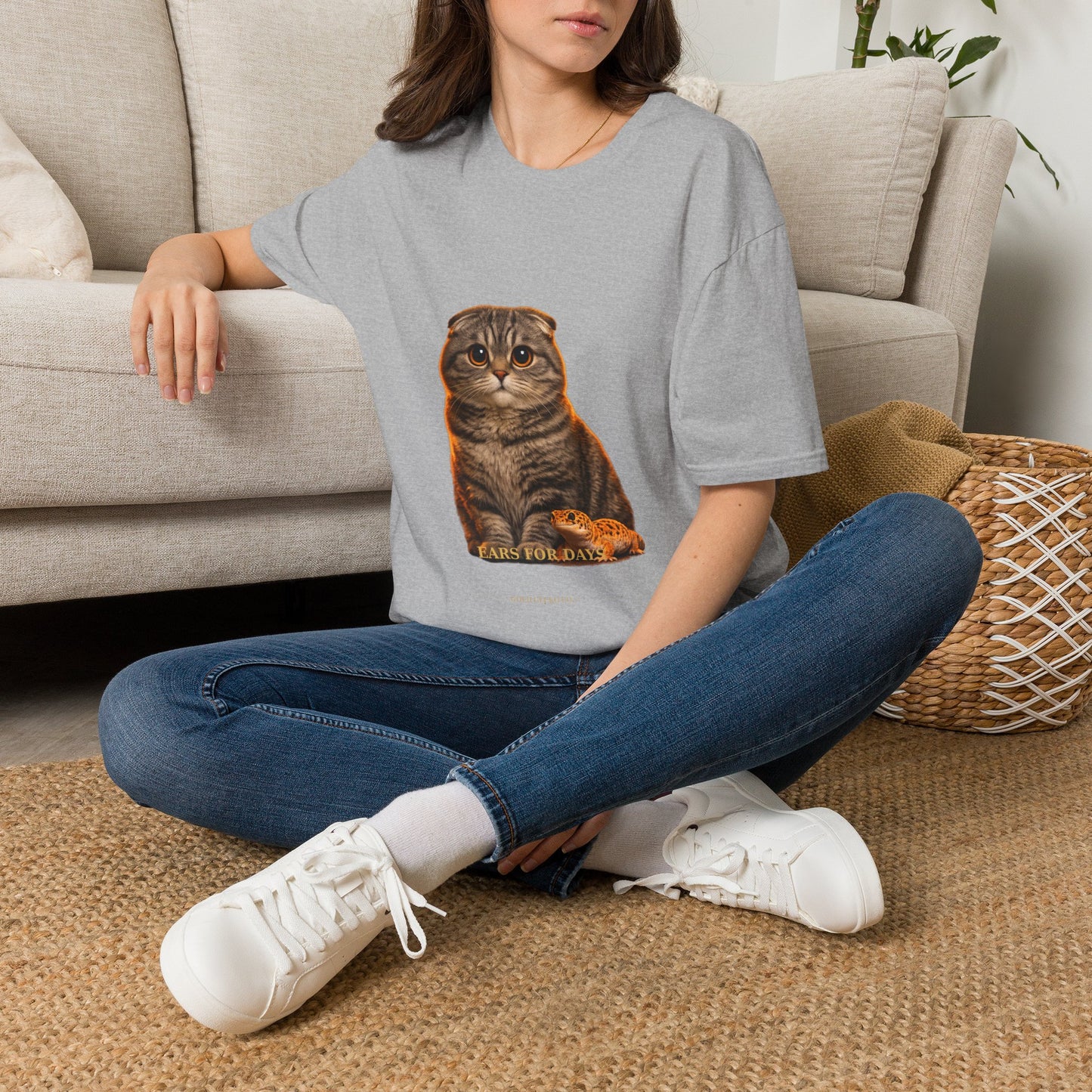 Scottish Fold — Ears For Days — photoreal cat breed portraits paired with tiny gecko compani. Gold Gecko Co. Cats & Geckos collection.