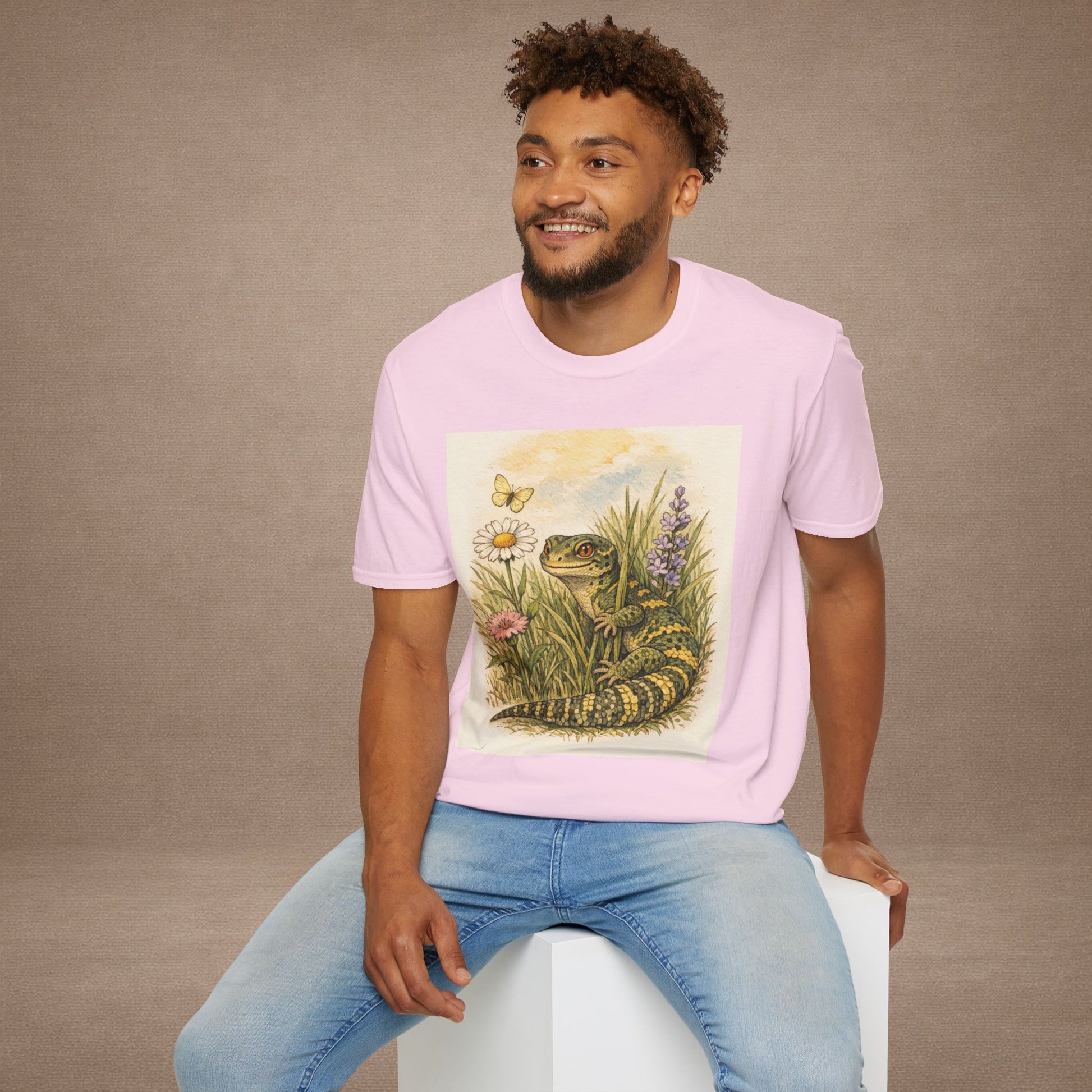 Field of Wildflowers cottagecore gecko t-shirt · Garden Gecko · Gold Gecko Co.