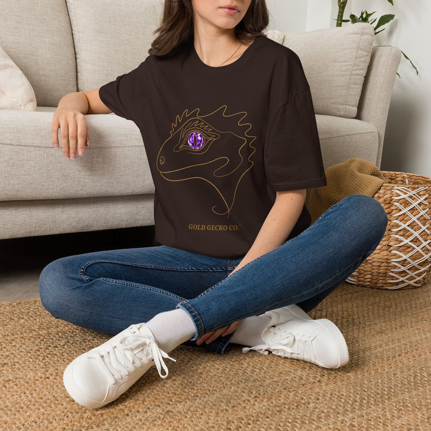 Amethyst Crested Gecko single-line art with amethyst purple gem eye — Gold Gecko Co. Line & Gold collection (Dark)