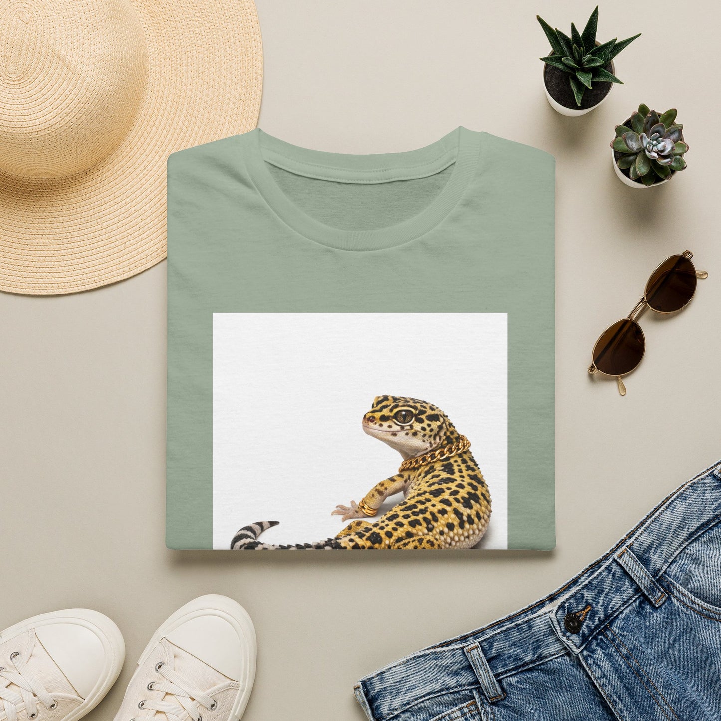 Gold Gecko Co.™ | Side Eye | Leopard Gecko | Comfort Colors 6500