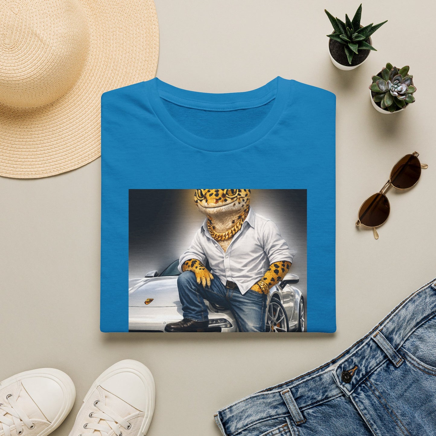 Col1120-1-V1-TS-CC6500-BuiltDifferent-Crested-GoldGeckoCo