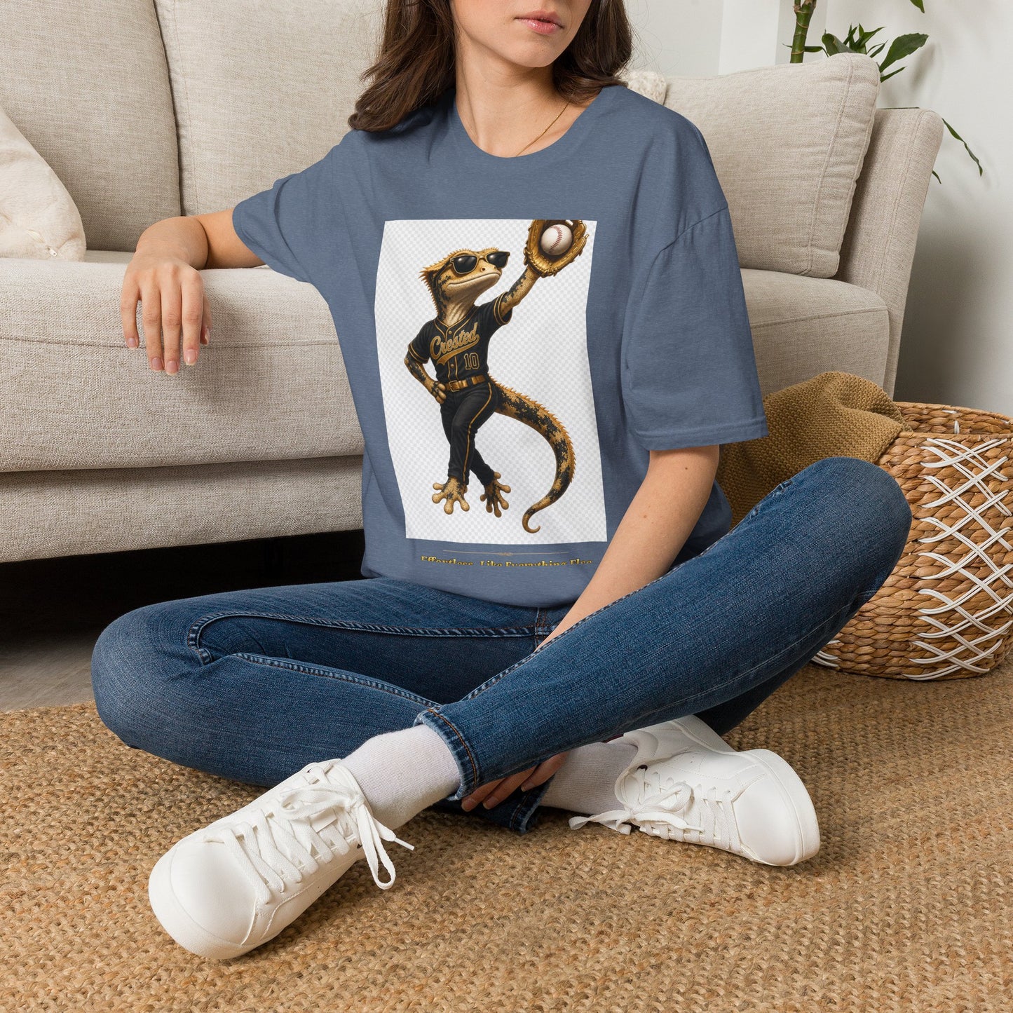 Gold Gecko Co. | Effortless. Like Everything Else. | Outfielder Gecko Tee