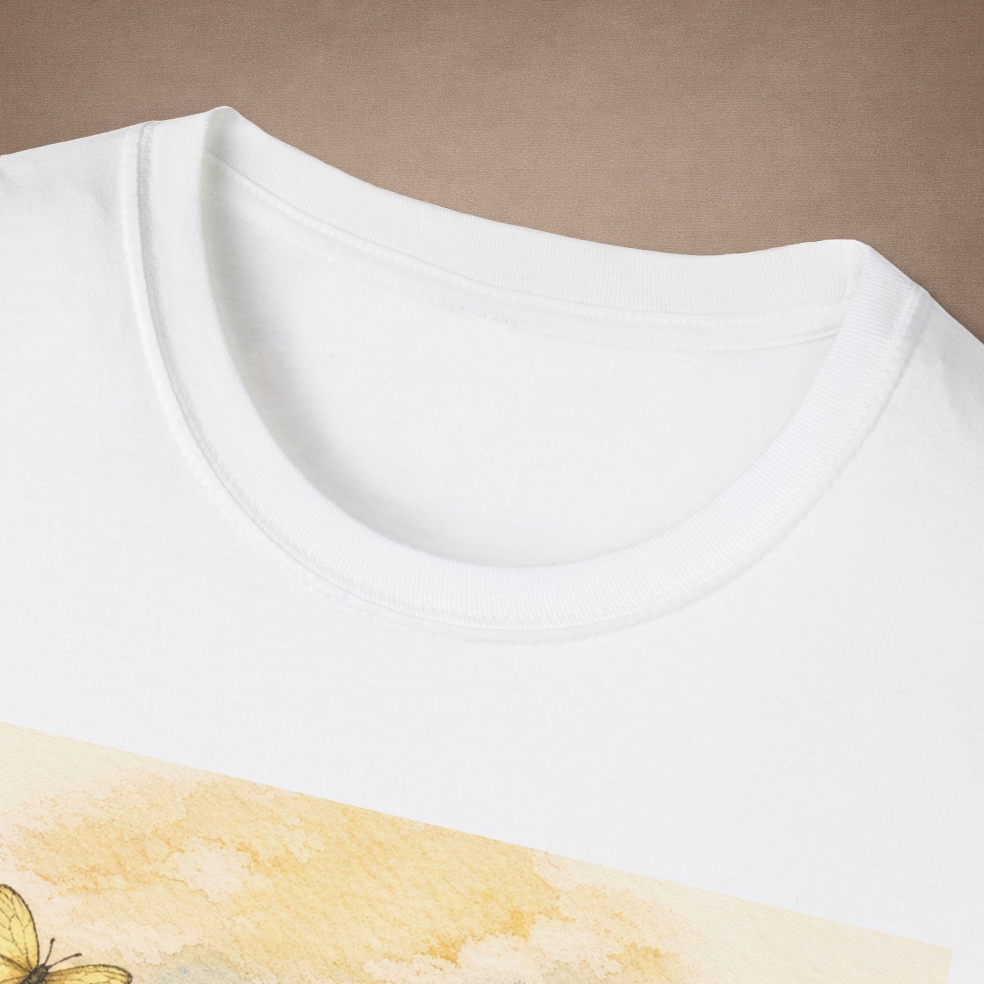 Field of Wildflowers cottagecore gecko t-shirt · Garden Gecko · Gold Gecko Co.