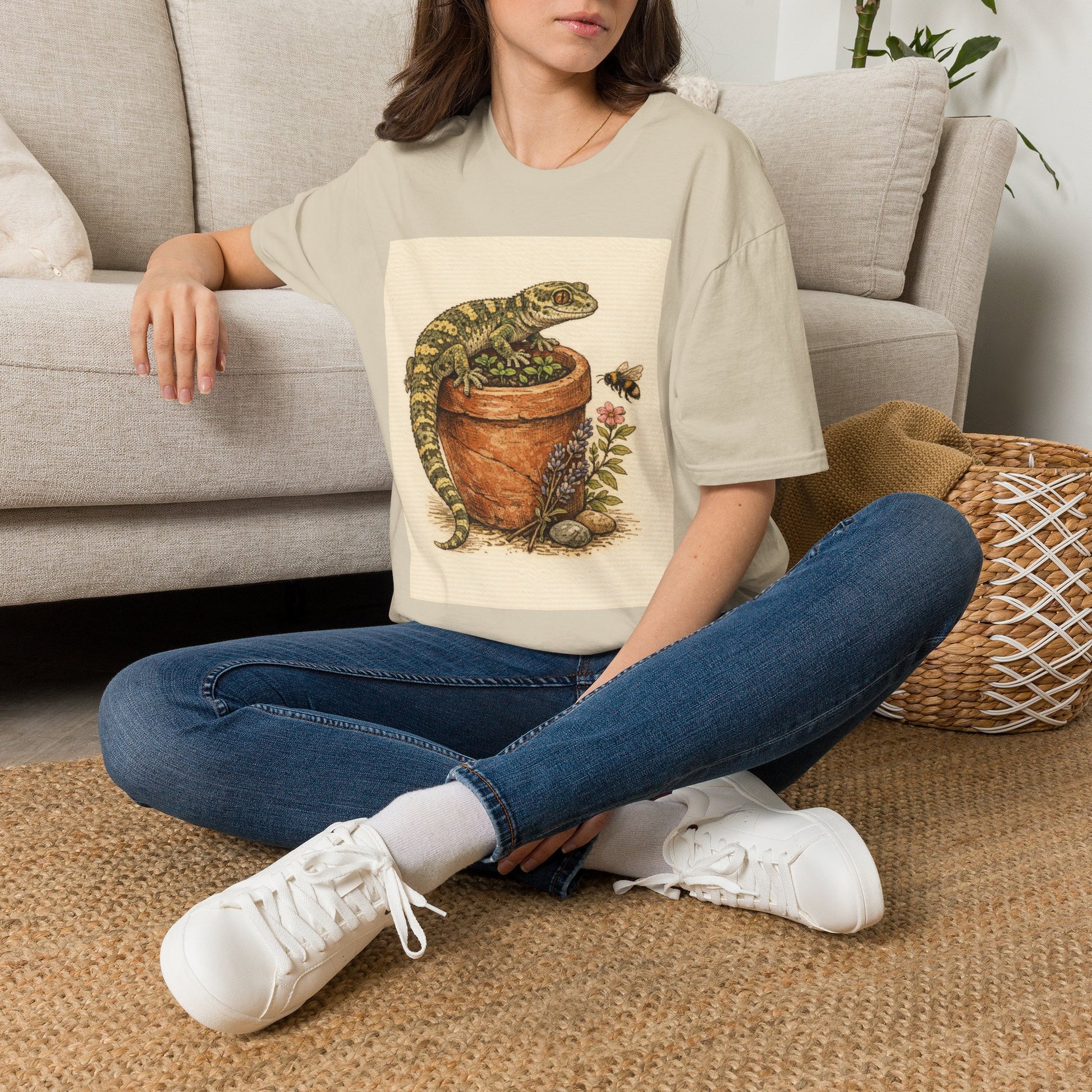 Cottage Windowsill cottagecore gecko t-shirt · Garden Gecko · Gold Gecko Co.