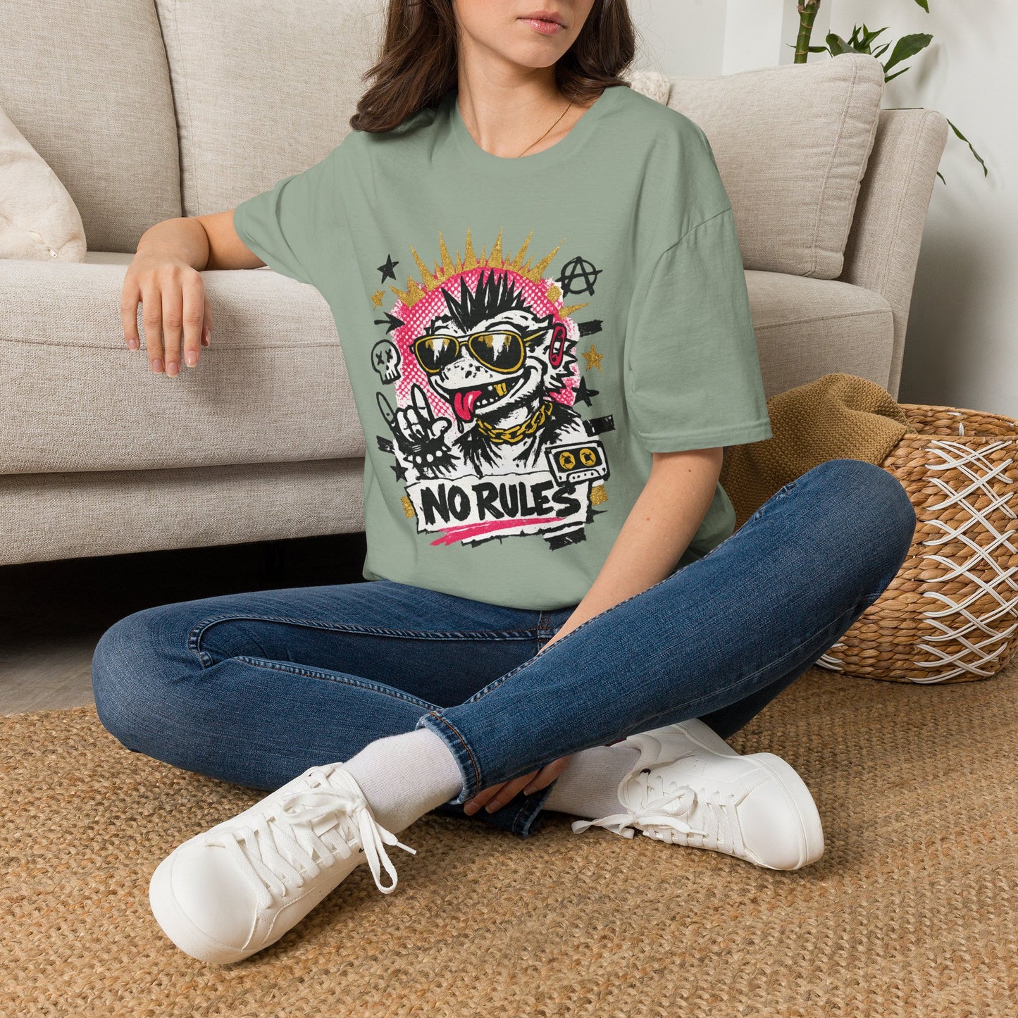 Col1190-01-V2-TS-CC6500-Sk8GeckoZine-GoldGeckoCo