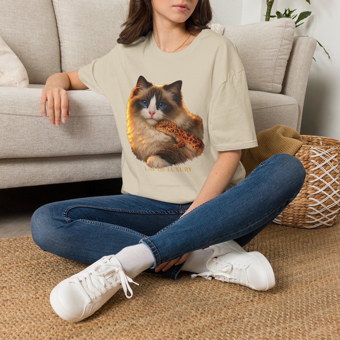 Ragdoll — Lap Of Luxury — photoreal cat breed portraits paired with tiny gecko compani. Gold Gecko Co. Cats & Geckos collection.