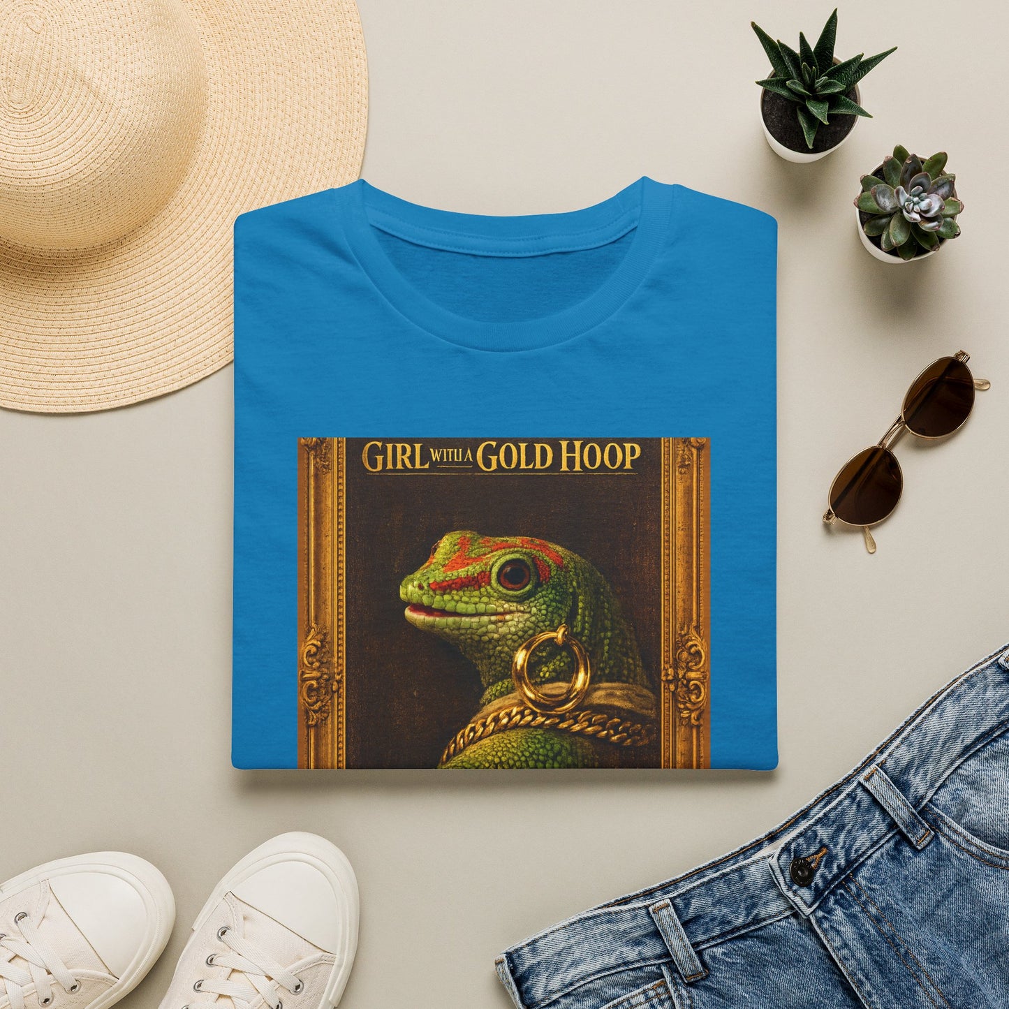 Col1119-7-V1-TS-CC6500-GoldHoopGirl-Crested-GoldGeckoCo
