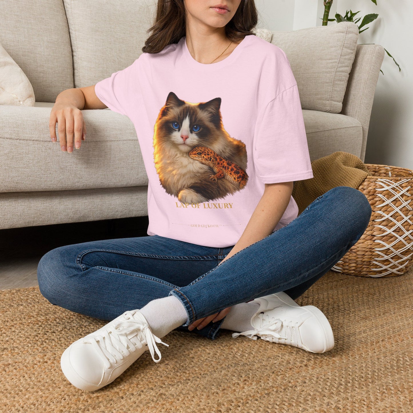 Ragdoll — Lap Of Luxury — photoreal cat breed portraits paired with tiny gecko compani. Gold Gecko Co. Cats & Geckos collection.