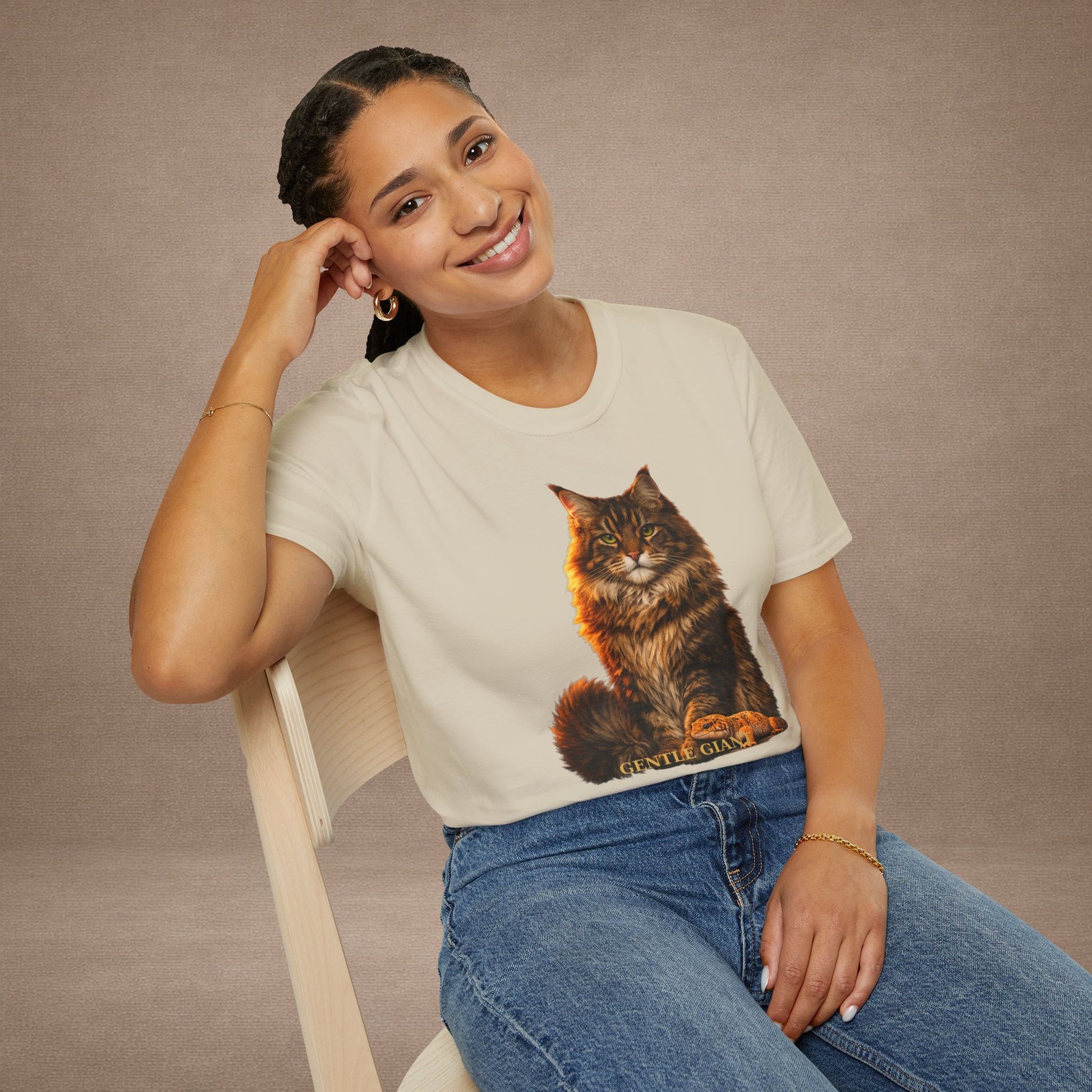 Maine Coon — Gentle Giant — photoreal cat breed portraits paired with tiny gecko compani. Gold Gecko Co. Cats & Geckos collection.