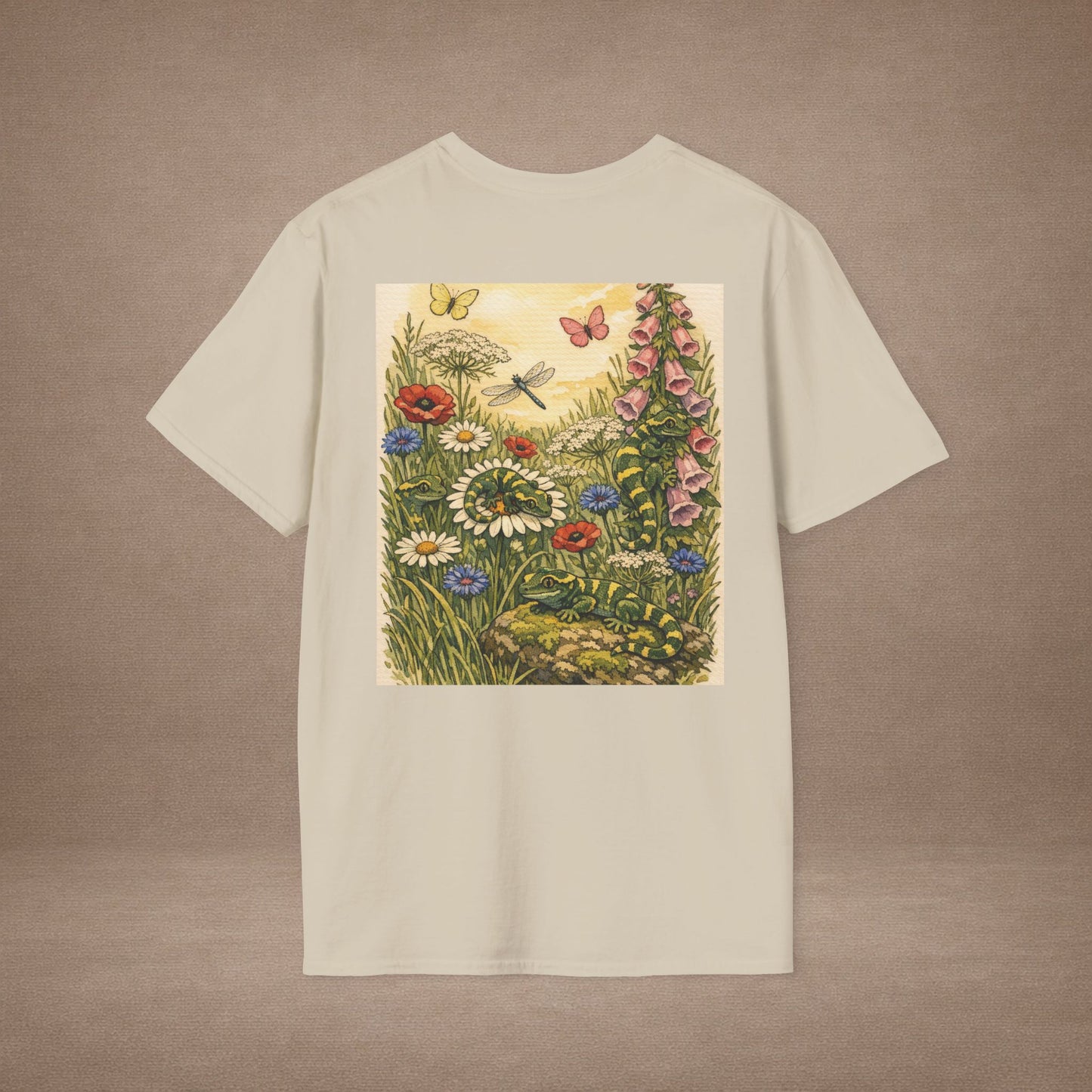 Field of Wildflowers cottagecore gecko t-shirt · Garden Gecko · Gold Gecko Co.