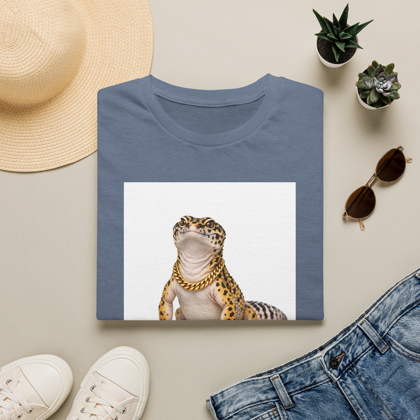 Gold Gecko Co.™ | Standing | Leopard Gecko | Comfort Colors 6500