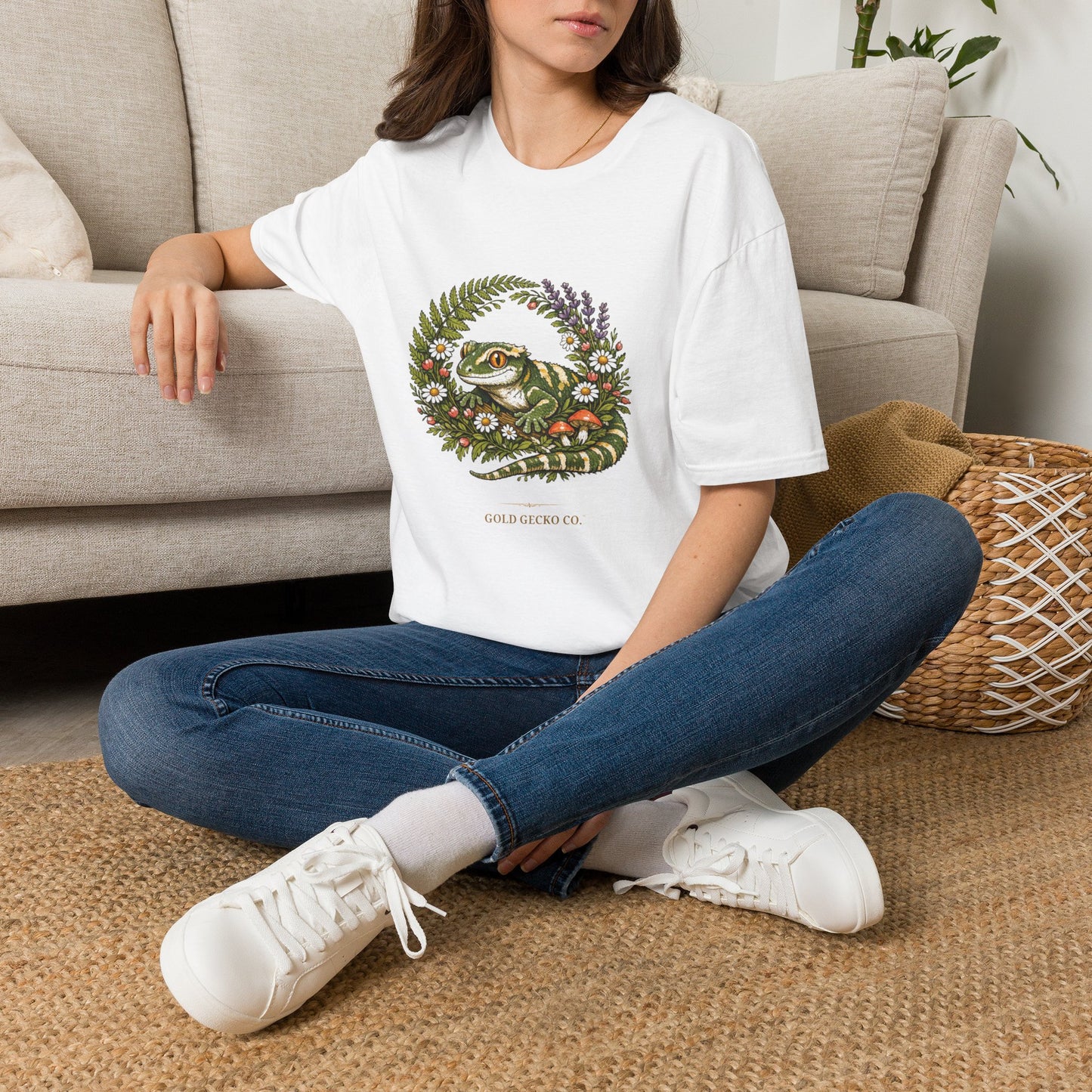 Garden Gecko leopard gecko t-shirt with botanical ferns, mushrooms, and daisies — Gold Gecko Co. cottagecore collection
