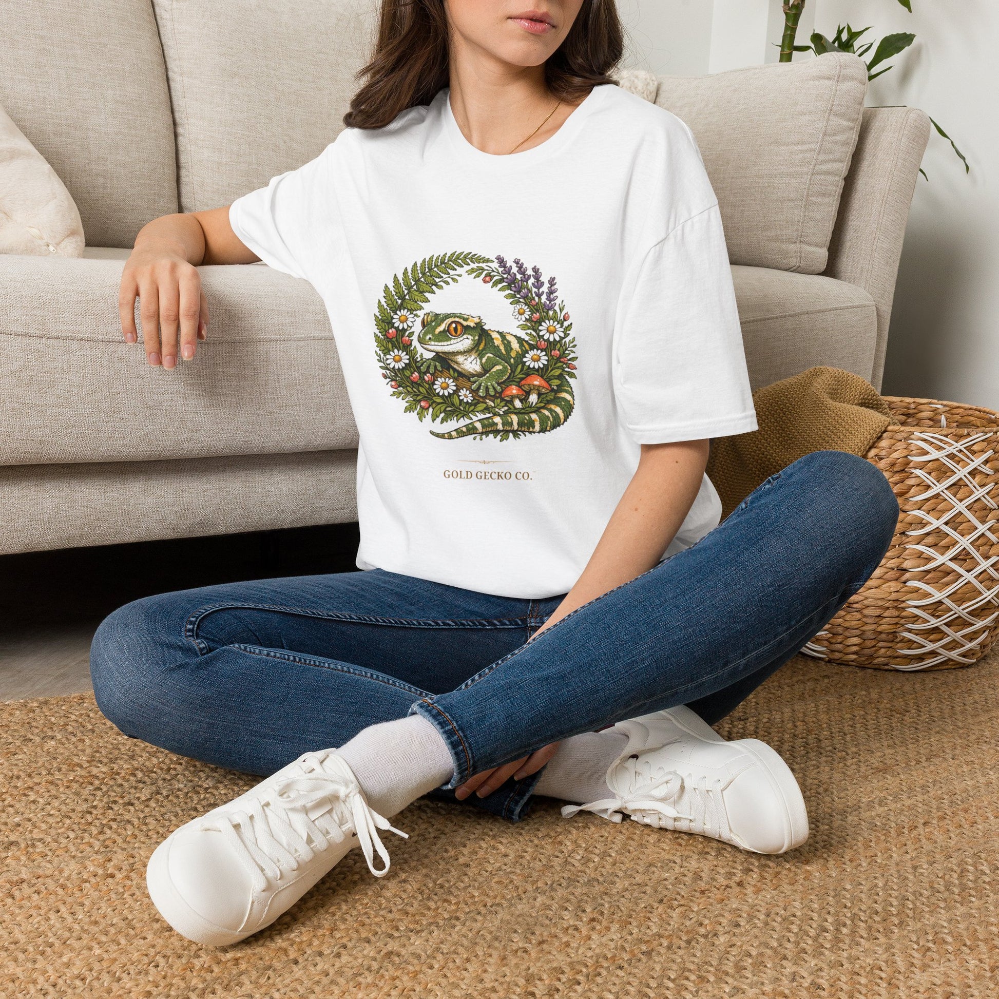 Garden Gecko leopard gecko t-shirt with botanical ferns, mushrooms, and daisies — Gold Gecko Co. cottagecore collection