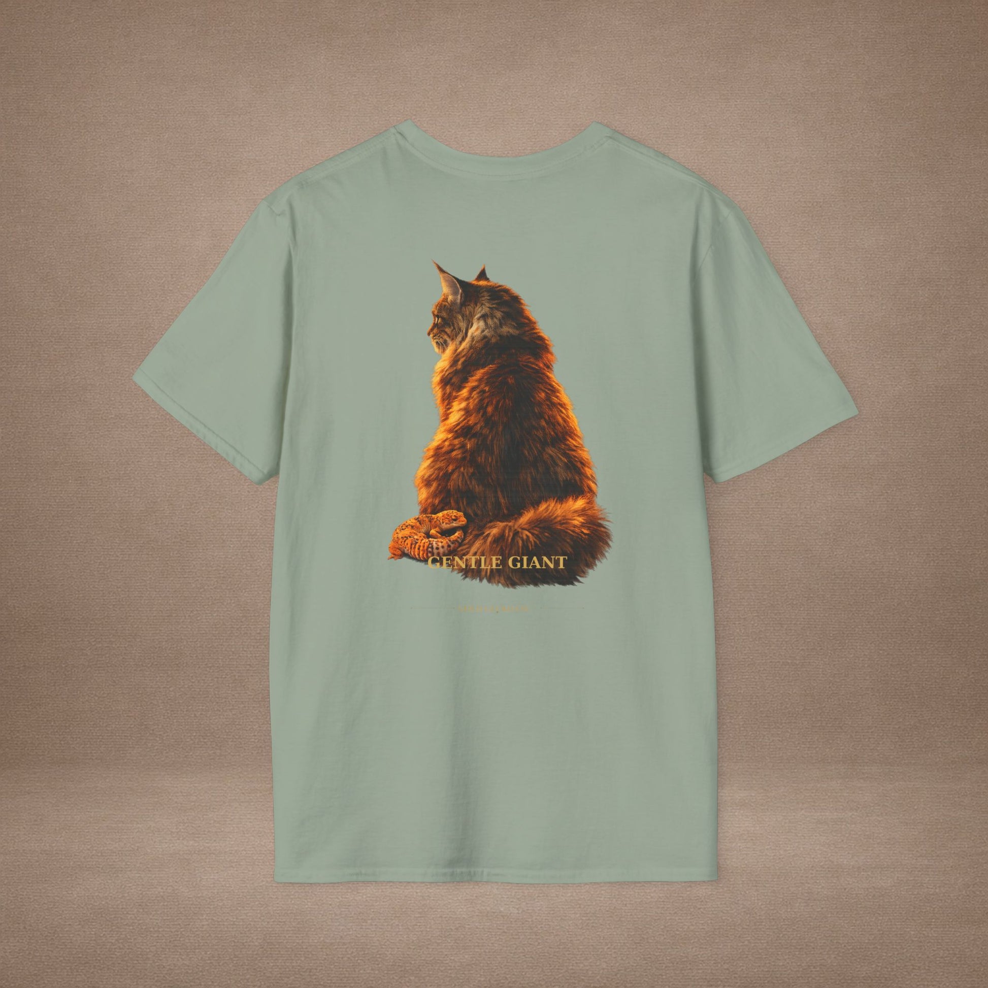 Maine Coon — Gentle Giant — photoreal cat breed portraits paired with tiny gecko compani. Gold Gecko Co. Cats & Geckos collection.