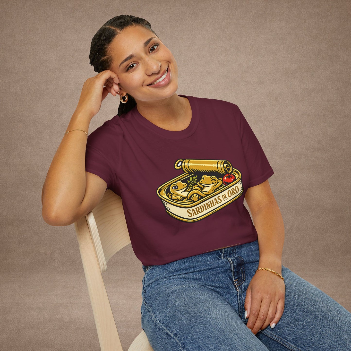 Sardinhas de Ouro Portuguese fish market graphic t-shirt — Gold Gecko Co.