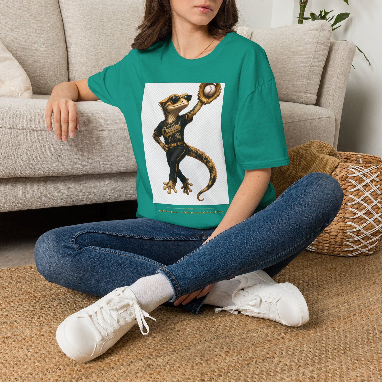 Gold Gecko Co. | Effortless. Like Everything Else. | Outfielder Gecko Tee