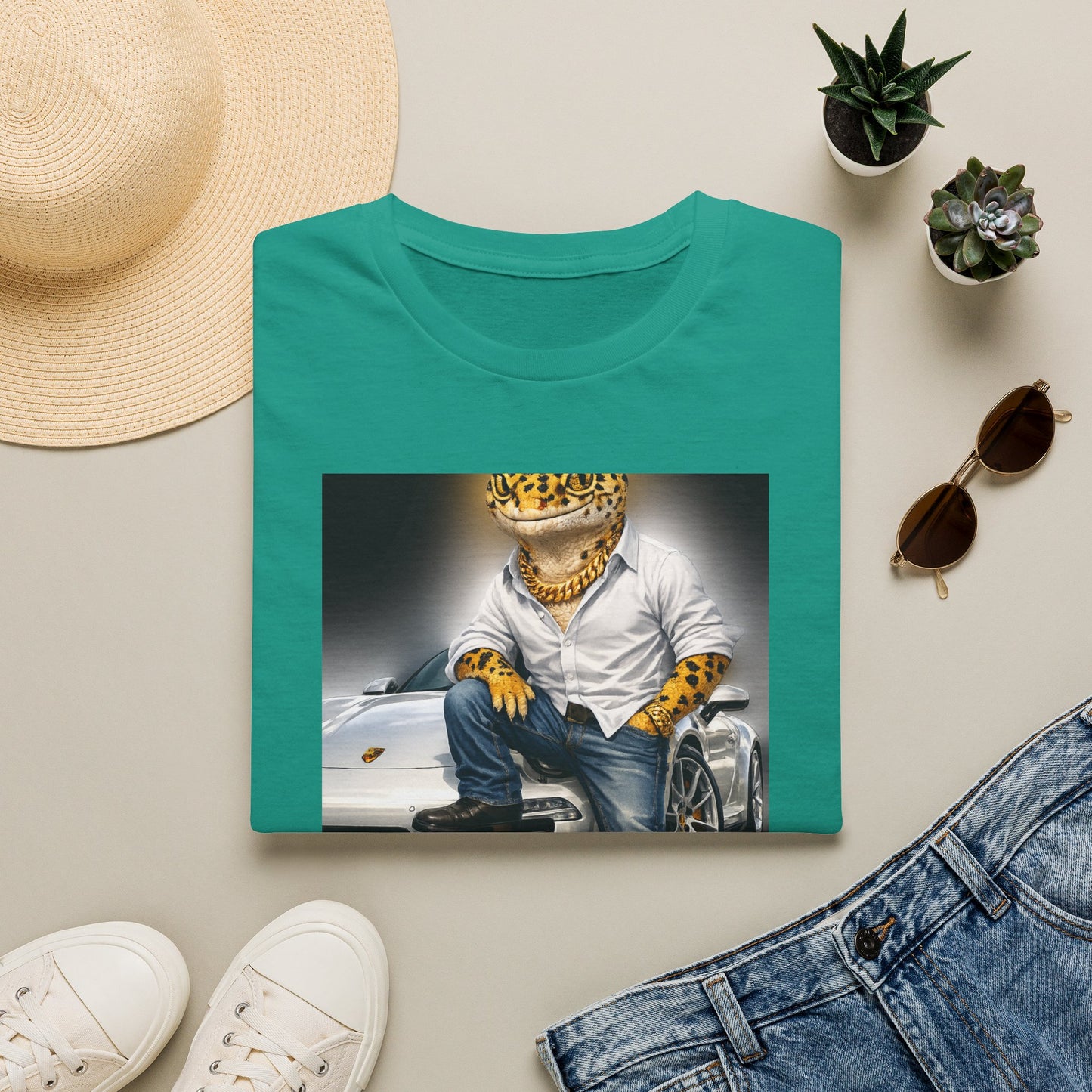 Col1120-1-V1-TS-CC6500-BuiltDifferent-Crested-GoldGeckoCo