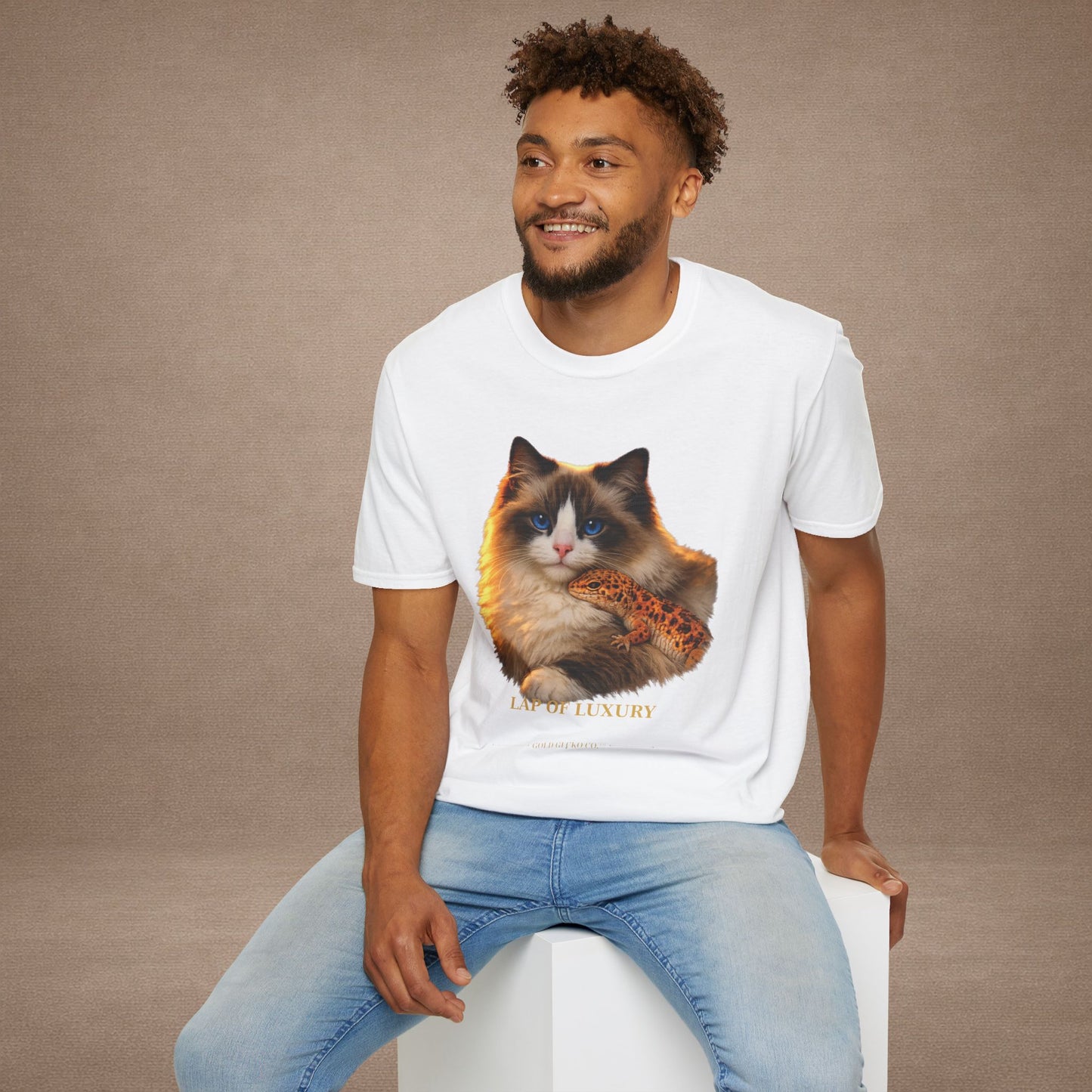 Ragdoll — Lap Of Luxury — photoreal cat breed portraits paired with tiny gecko compani. Gold Gecko Co. Cats & Geckos collection.