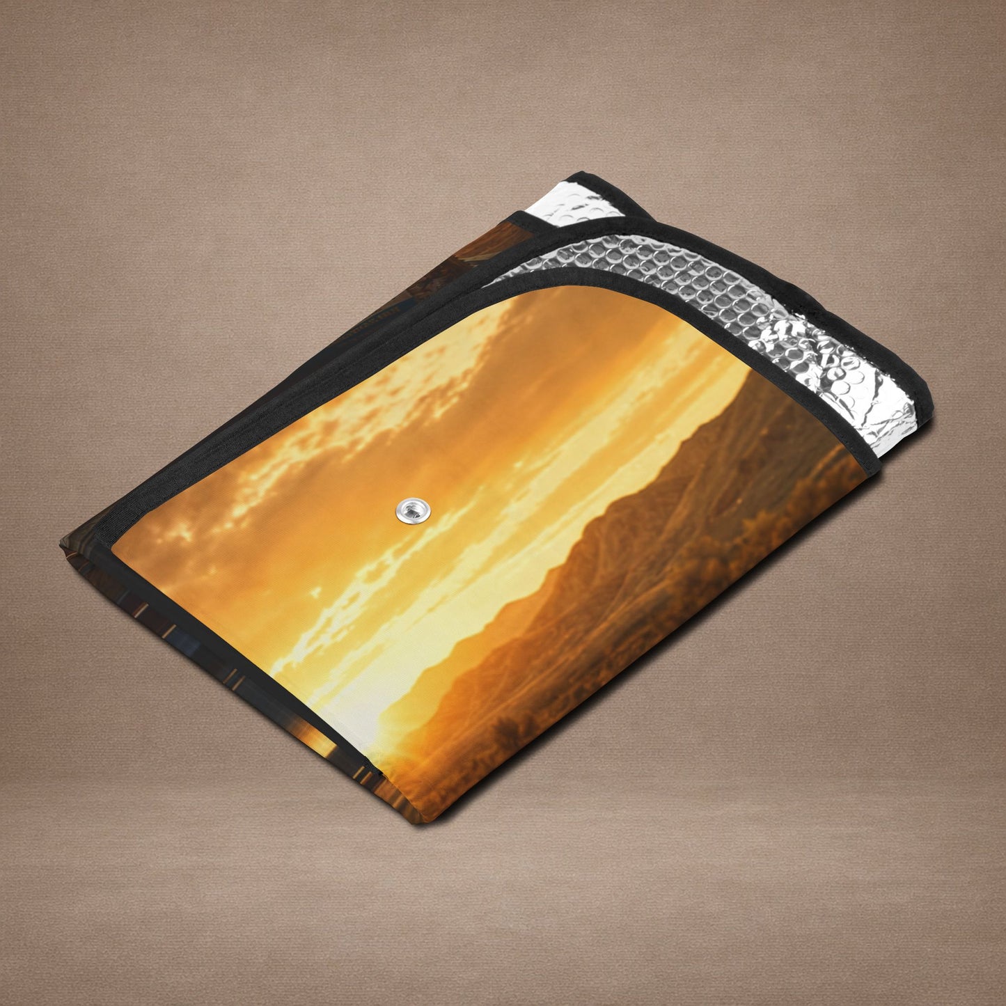 Col3001-4-V1-SS-ArtsAdd-RoadRoyalty-SunsetDrive-MultiGecko-Illustrated-GoldGeckoCo