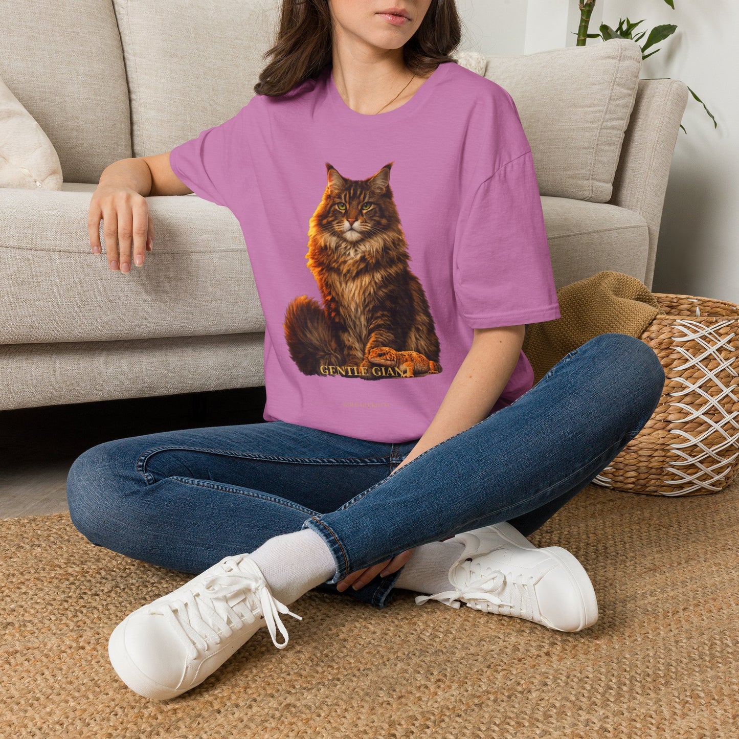 Maine Coon — Gentle Giant — photoreal cat breed portraits paired with tiny gecko compani. Gold Gecko Co. Cats & Geckos collection.