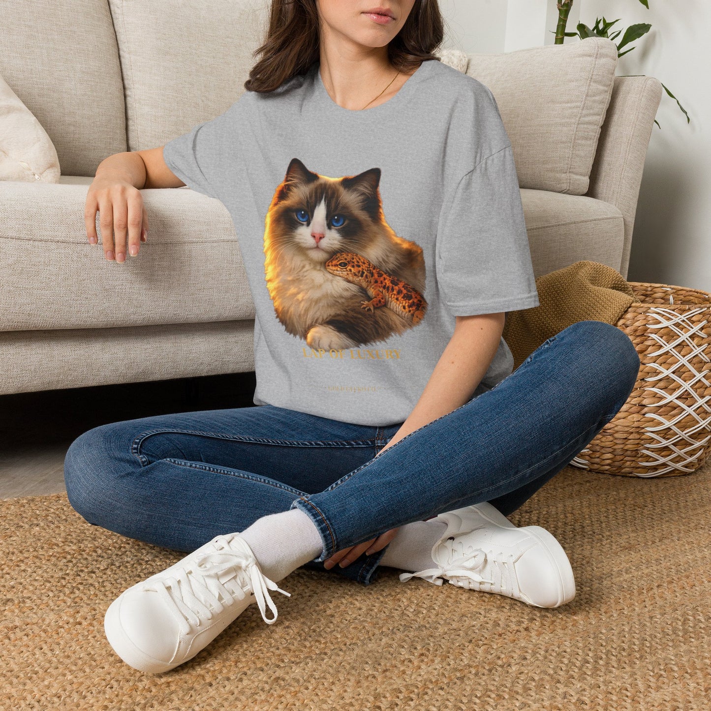 Ragdoll — Lap Of Luxury — photoreal cat breed portraits paired with tiny gecko compani. Gold Gecko Co. Cats & Geckos collection.