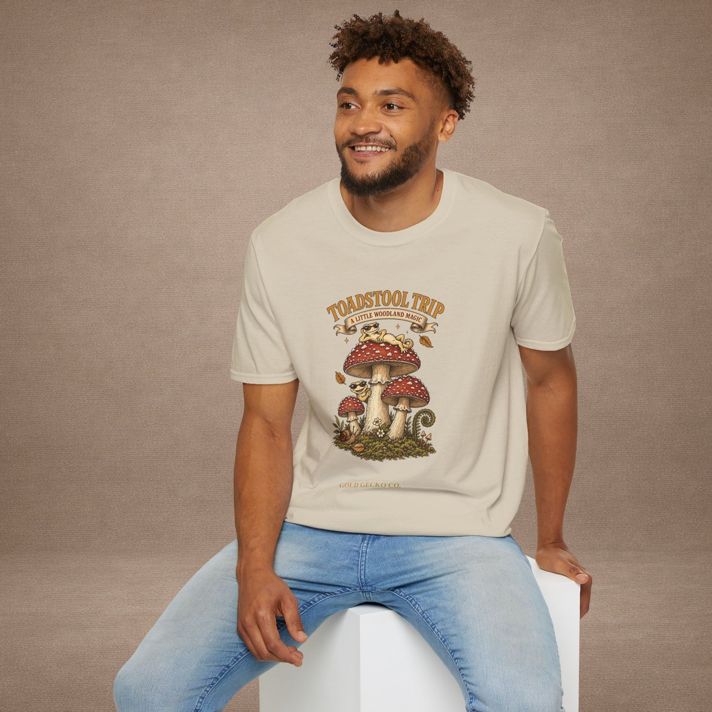 Toadstool Trip cottagecore mushroom & gecko t-shirt — Gold Gecko Co.