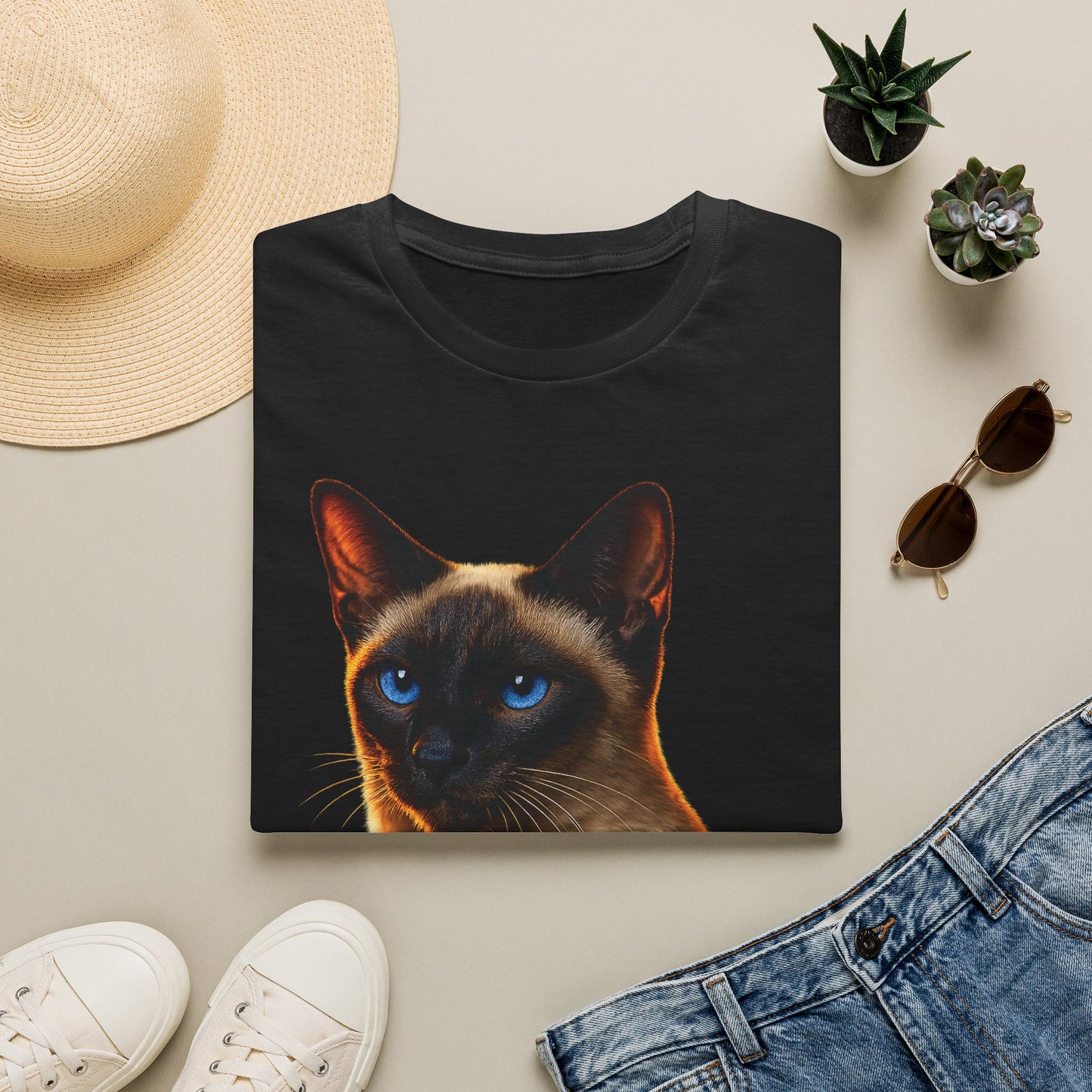 Siamese — Talk Of The Town — photoreal cat breed portraits paired with tiny gecko compani. Gold Gecko Co. Cats & Geckos collection.