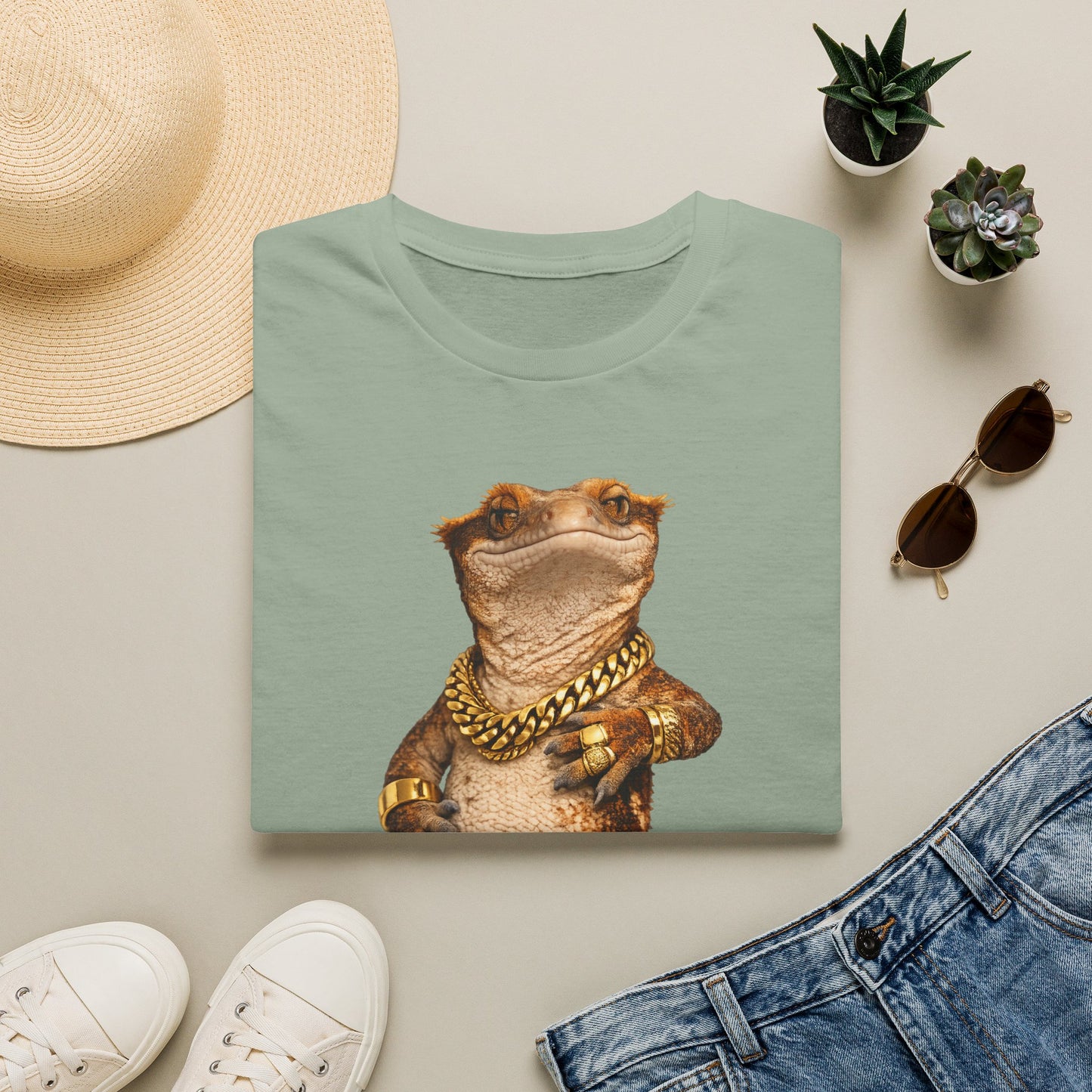 Gold Gecko Co.™ | Ya Llegué | Crested Gecko | Comfort Colors 6500