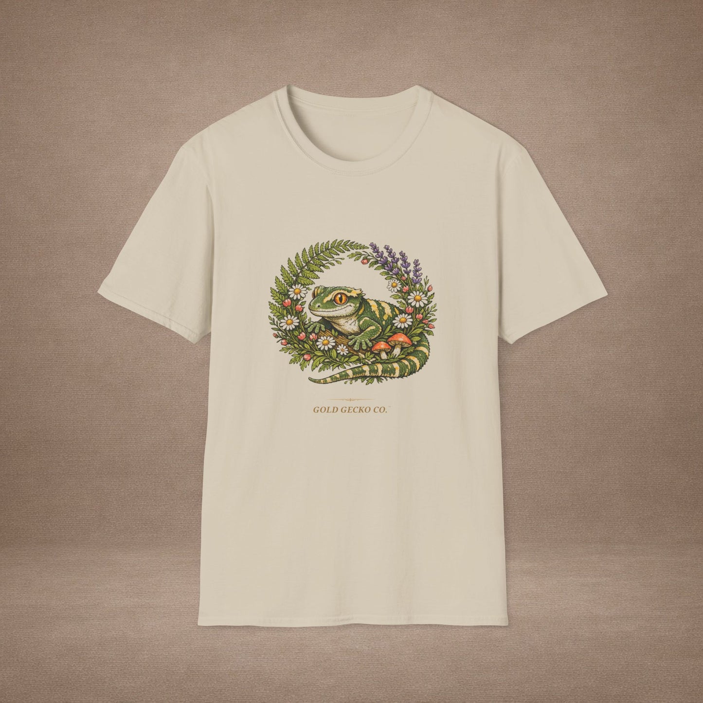 Garden Gecko leopard gecko t-shirt with botanical ferns, mushrooms, and daisies — Gold Gecko Co. cottagecore collection