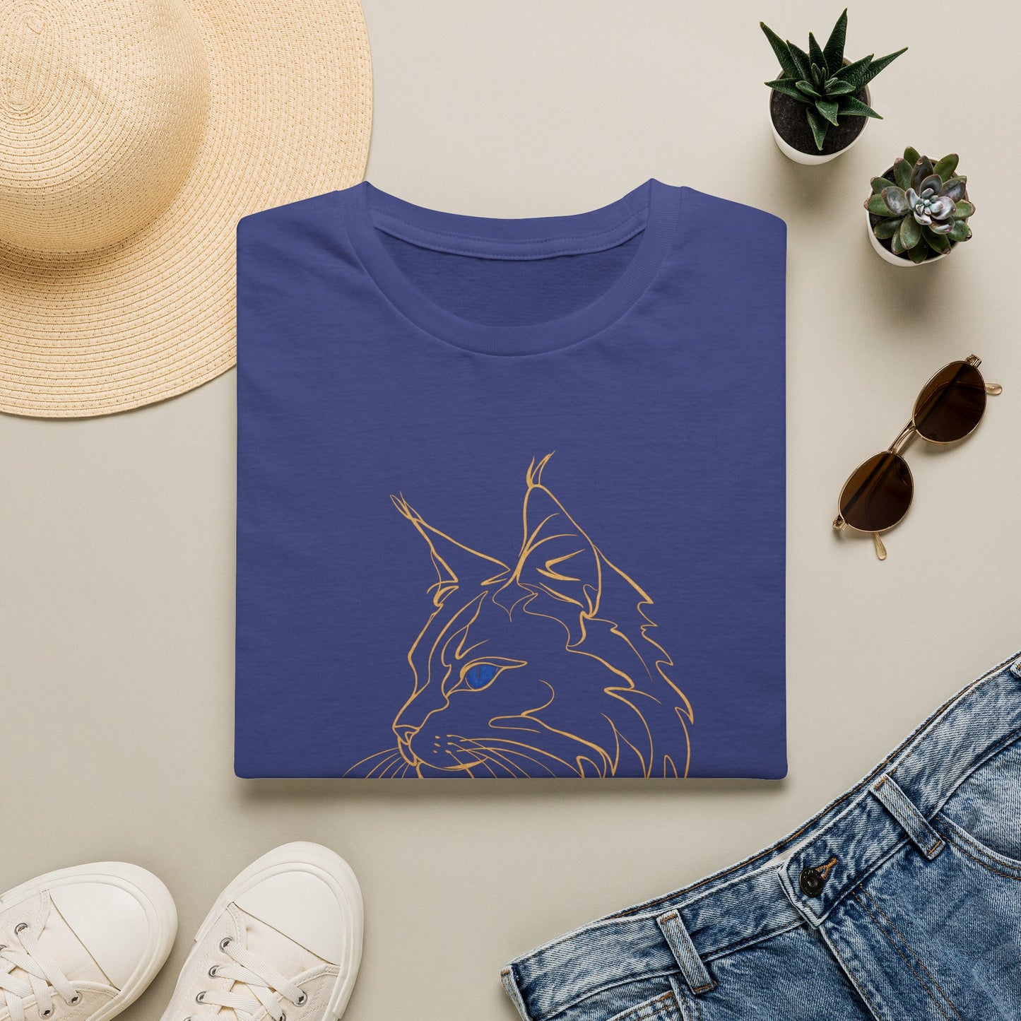 Sapphire Maine Coon single-line art with sapphire blue gem eye — Gold Gecko Co. Line & Gold collection (Dark)