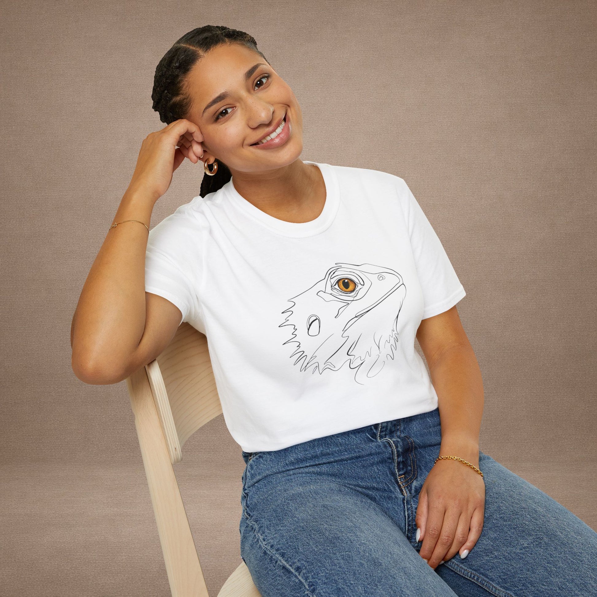 Amber Bearded Dragon single-line art with amber gold gem eye — Gold Gecko Co. Line & Gold collection (Light)