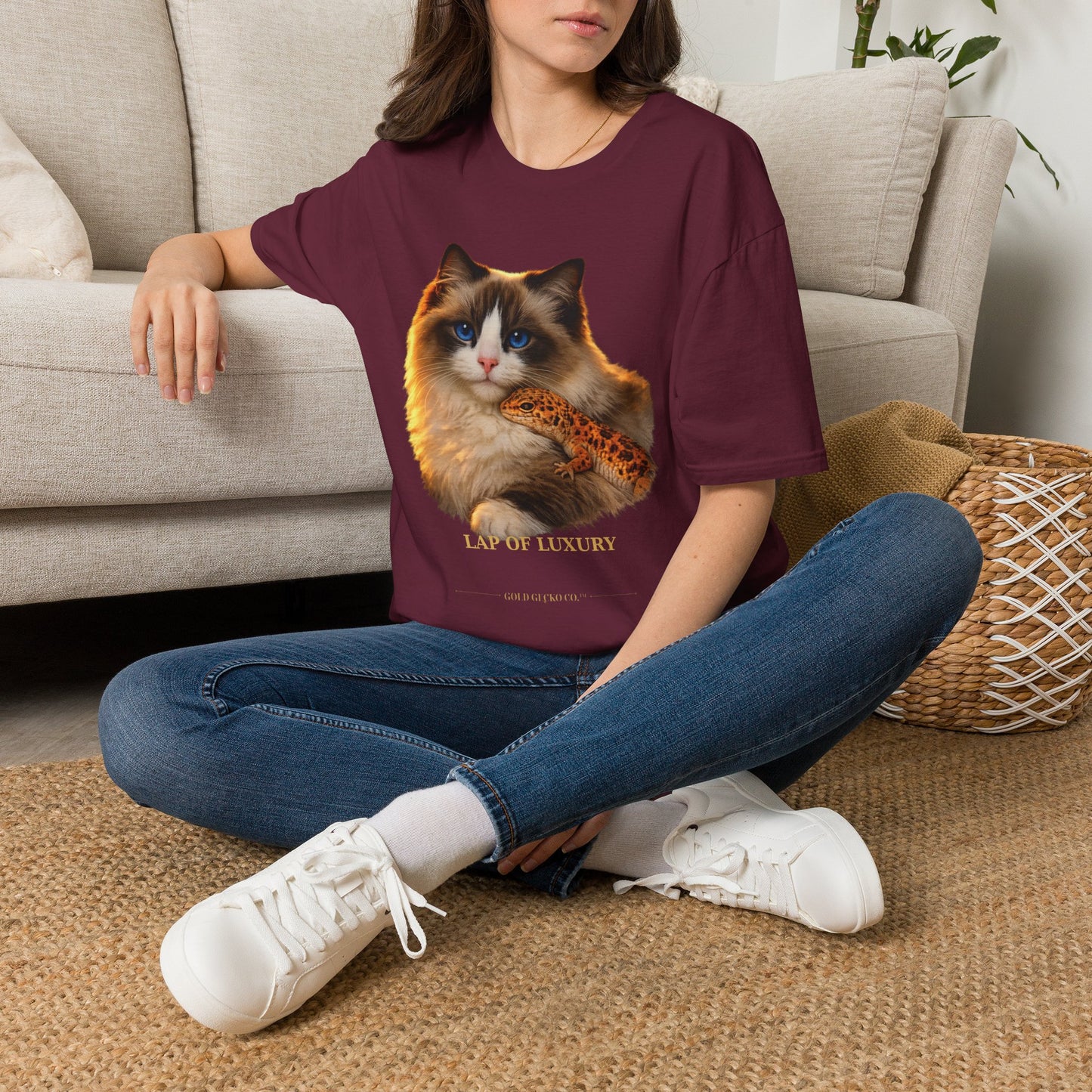 Ragdoll — Lap Of Luxury — photoreal cat breed portraits paired with tiny gecko compani. Gold Gecko Co. Cats & Geckos collection.