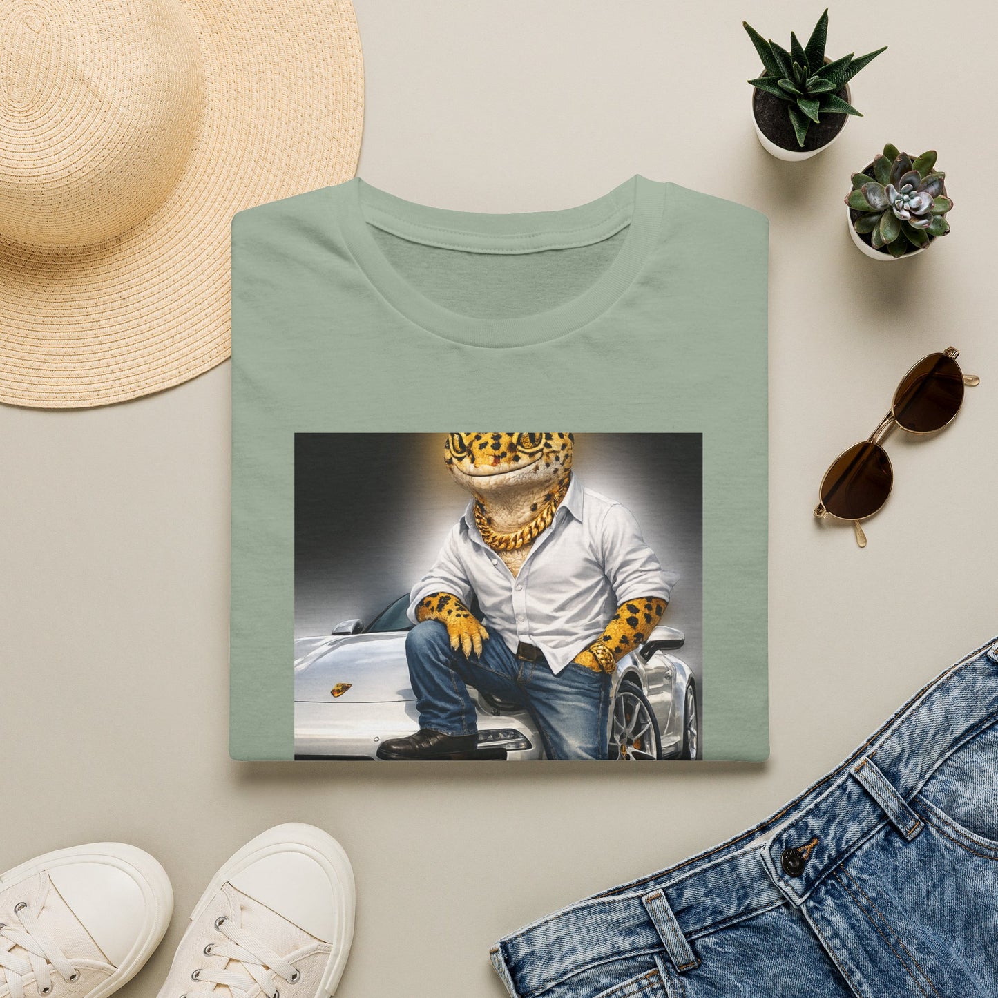 Col1120-1-V1-TS-CC6500-BuiltDifferent-Crested-GoldGeckoCo