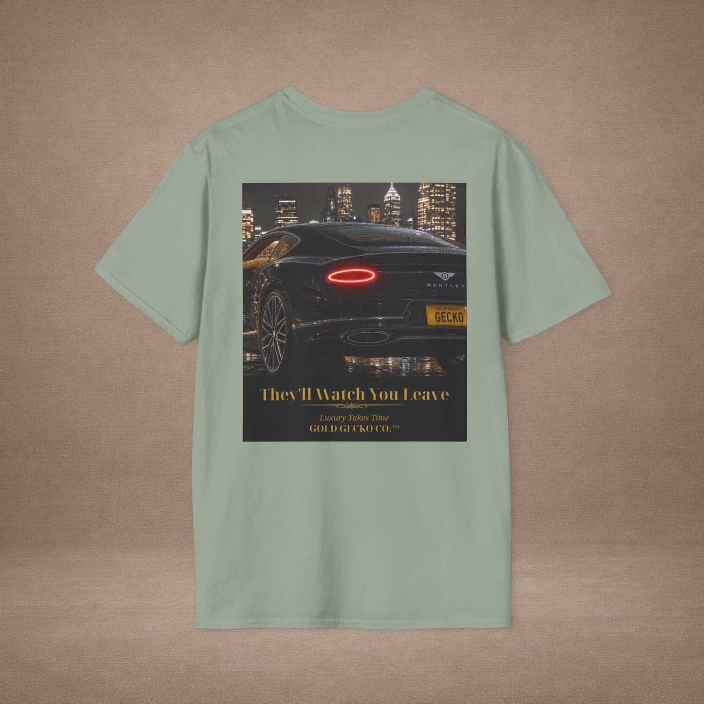 Col1142-01-V2-TS-Gildan64000-HandsOnTheWheel-BentleySteeringWheel-Crested-Realistic-GoldGeckoCo